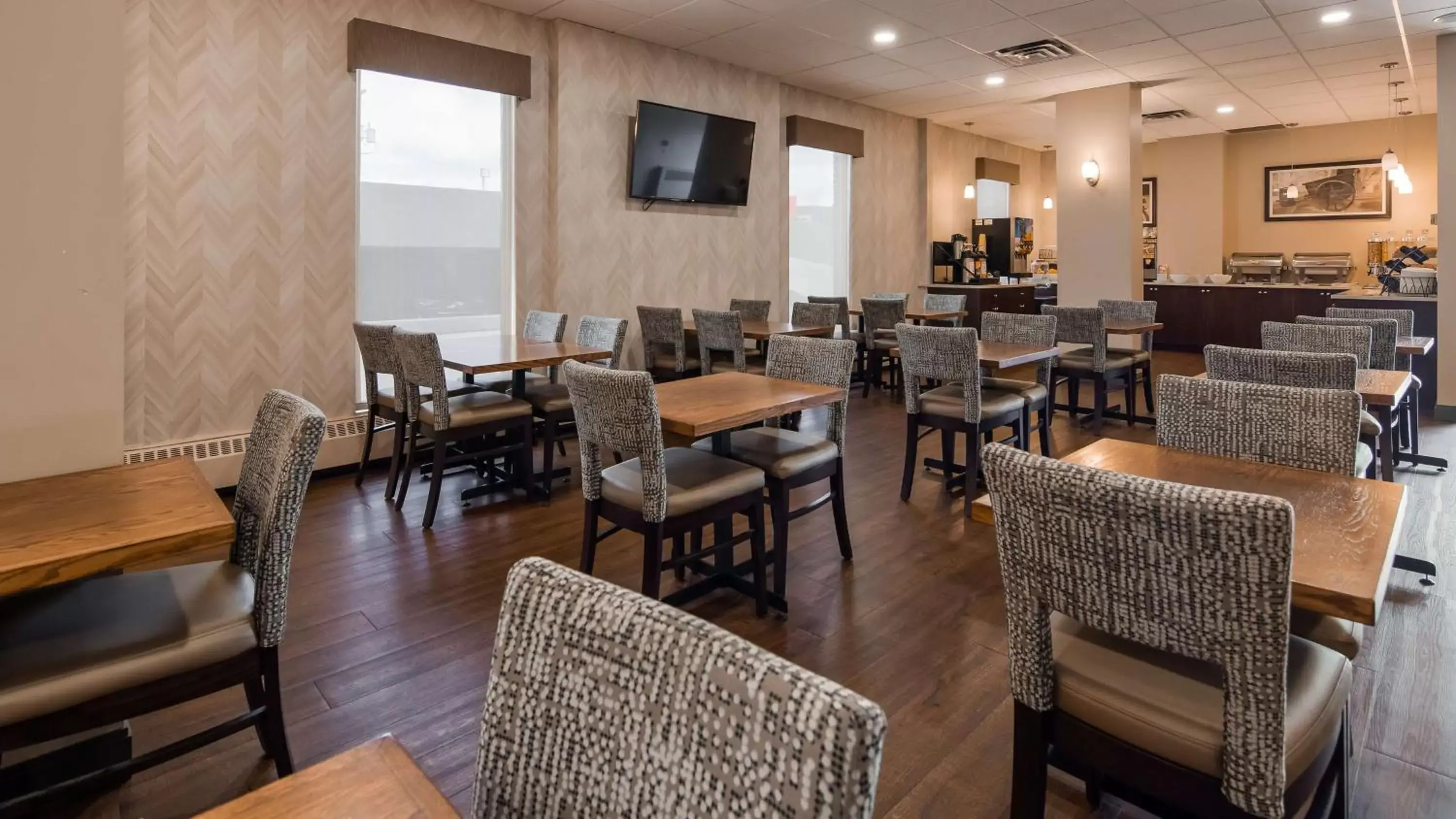 Restaurant/Places to Eat in Best Western Airdrie