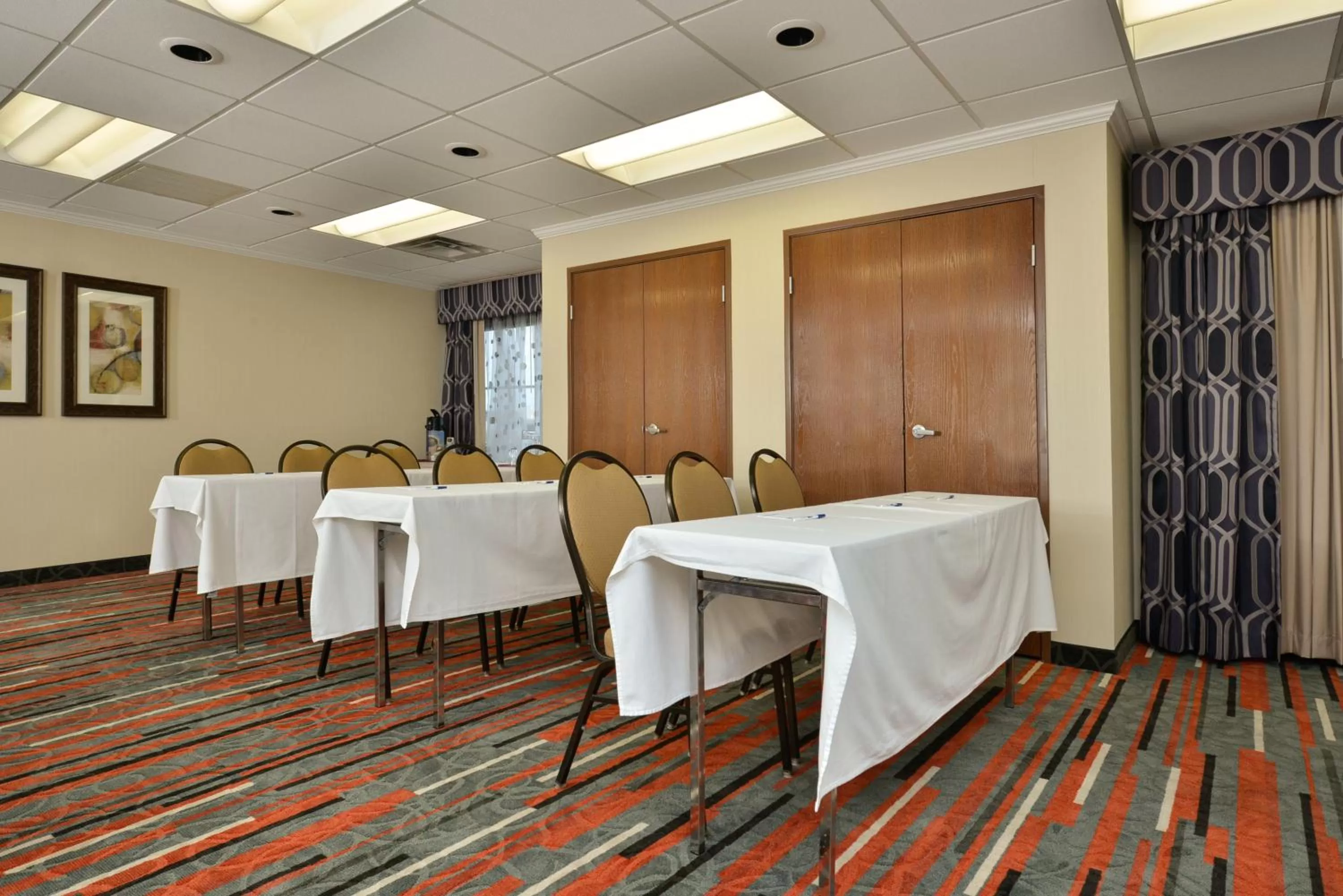 Meeting/conference room in Holiday Inn Express Boston-Milford by IHG
