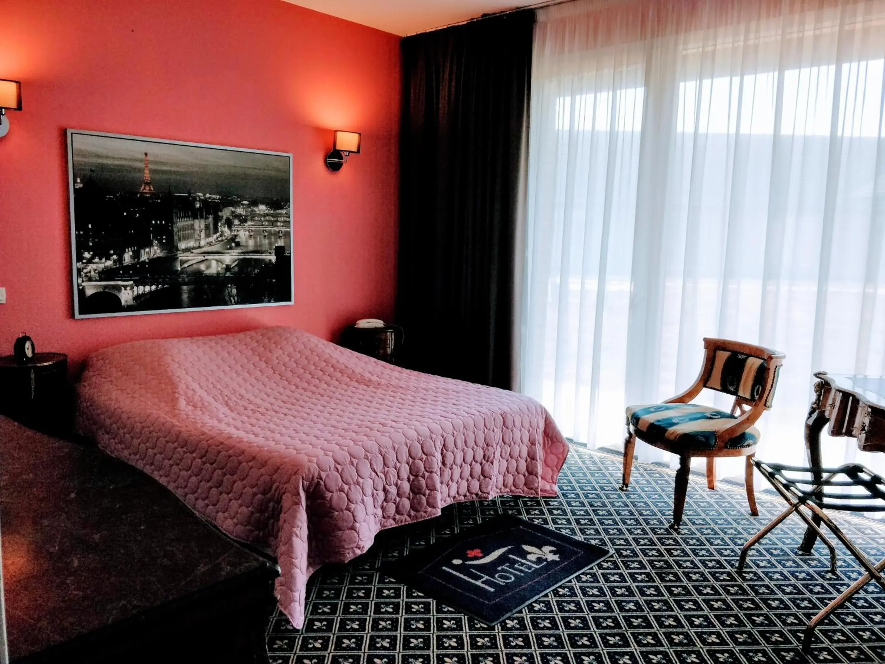 Bed in Hotel Fleur de Lys