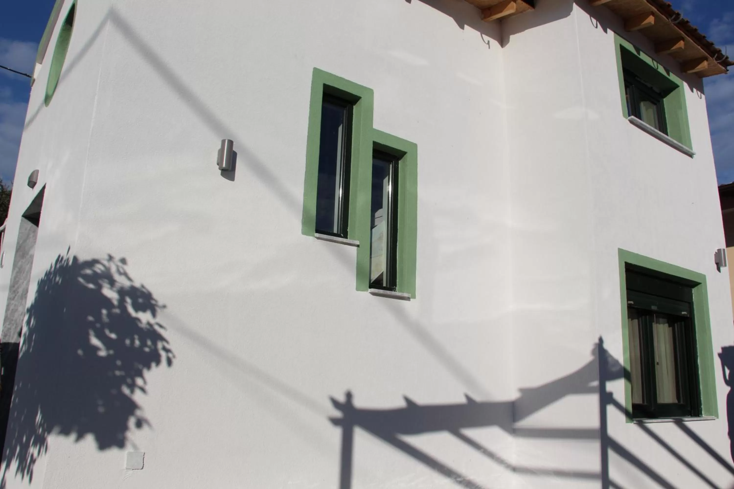 Lamprini's Deluxe Studios