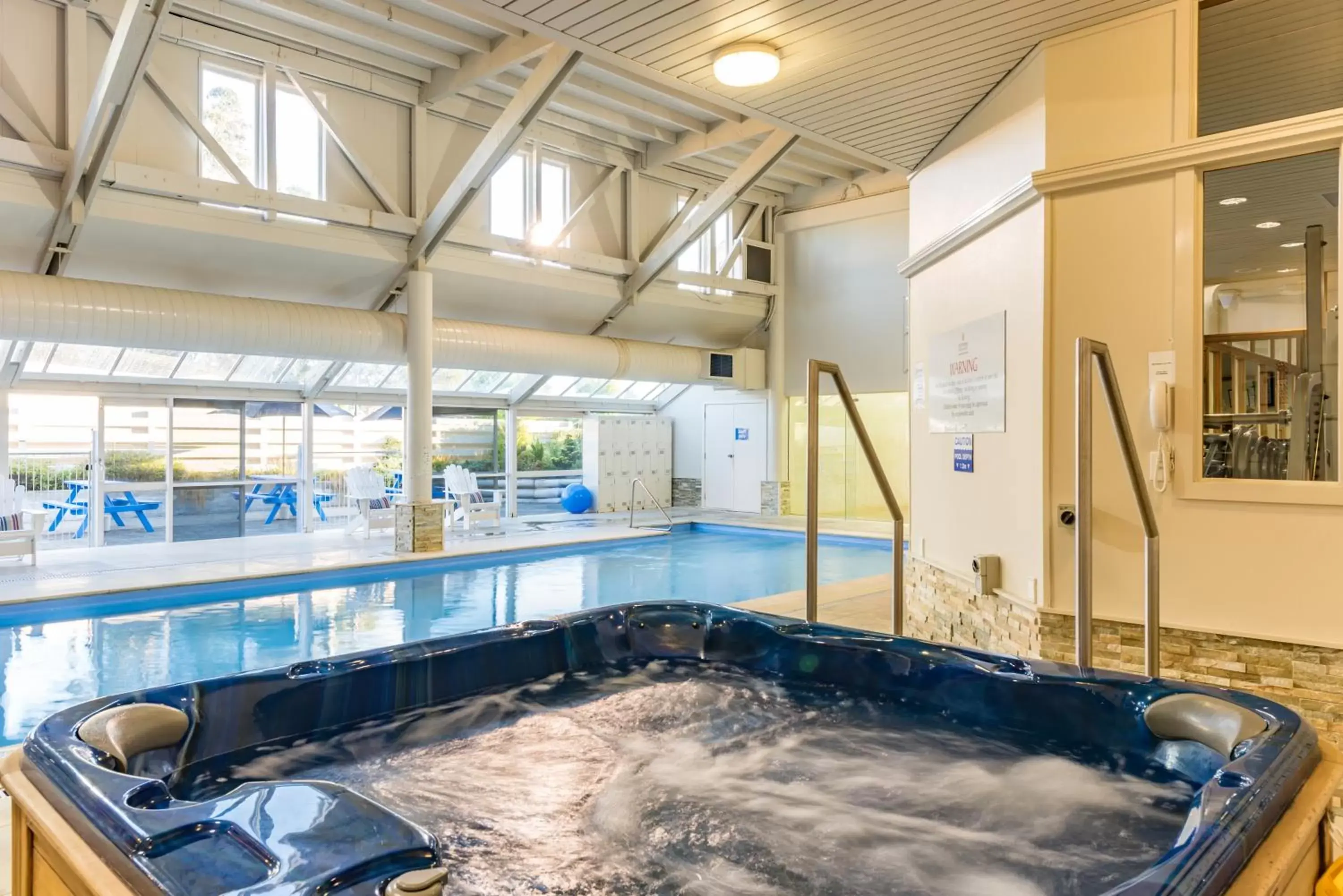 Hot Tub, Swimming Pool in Copthorne Solway Park, Wairarapa