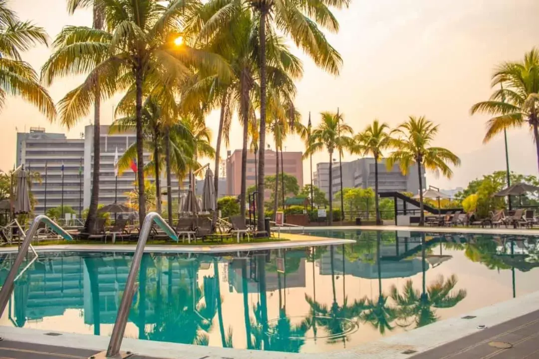 Swimming Pool in Eurobuilding Hotel & Suites Caracas