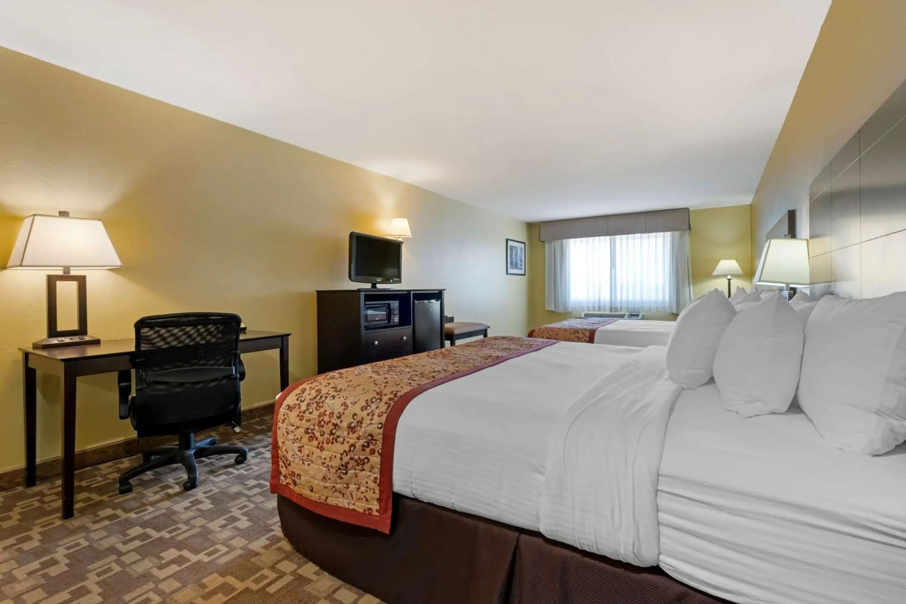 Bedroom, Bed in Best Western Blackfoot Inn