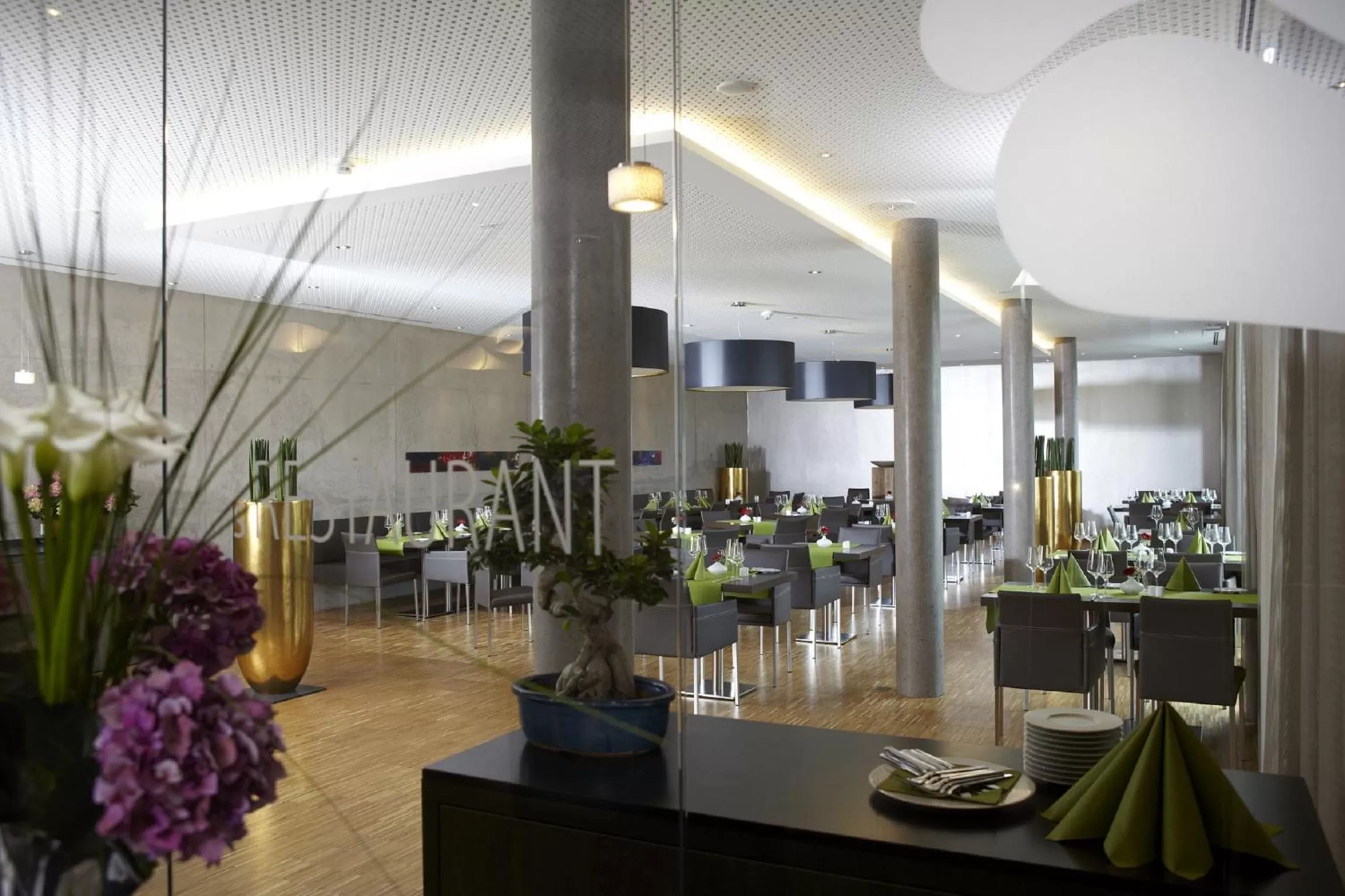 Restaurant/places to eat in Hotel Kapellenberg