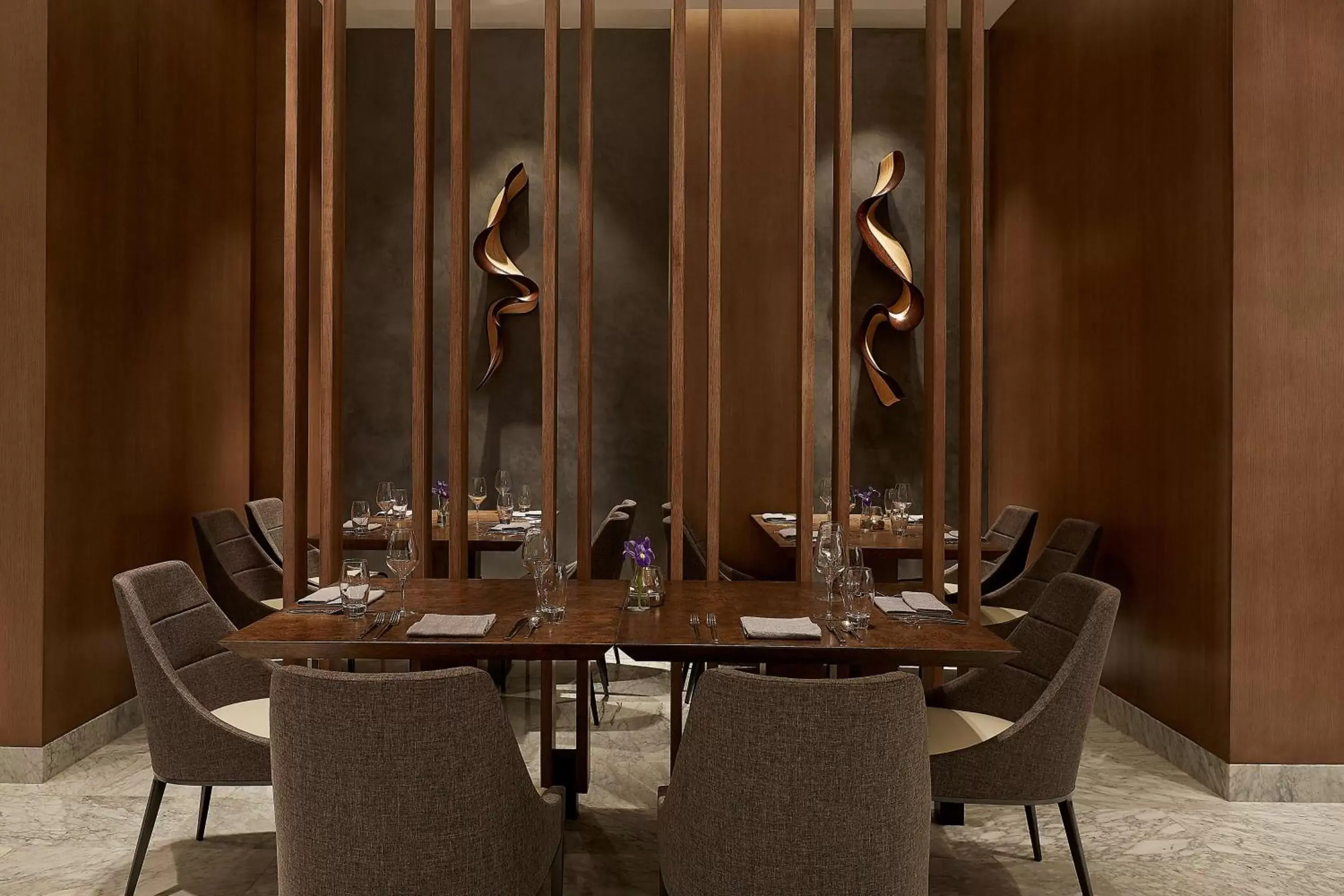 Restaurant/places to eat in Hyatt Regency Newport Beach West Restaurant/places to eat in Hyatt Regency Newport Beach West