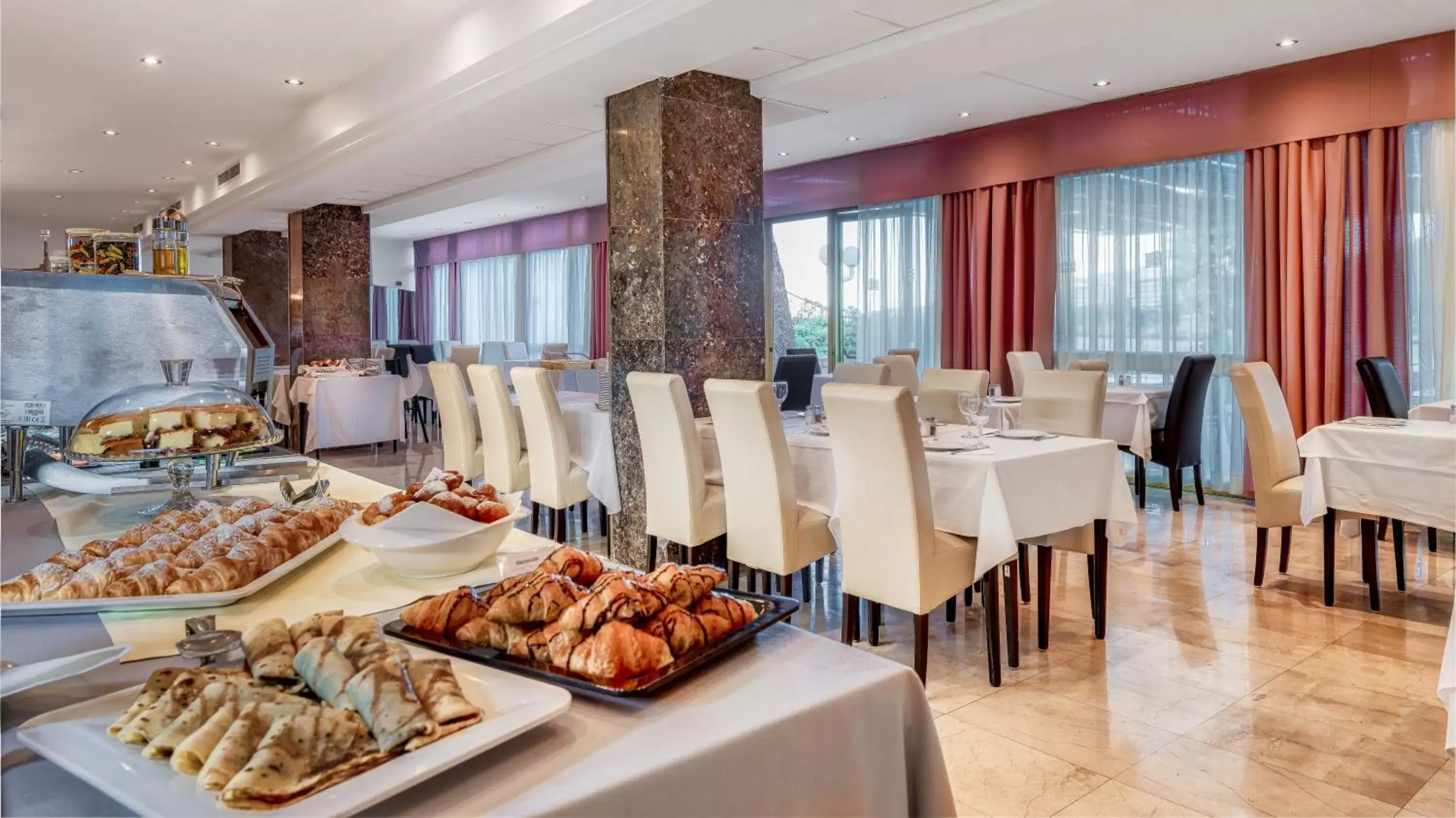 Restaurant/places to eat in Hotel Splendid Restaurant/places to eat in Hotel Splendid