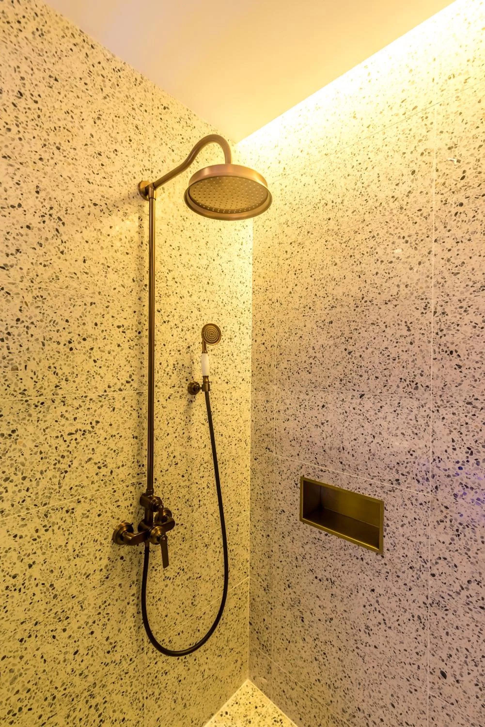 Bathroom in Tien Terrace Macalister