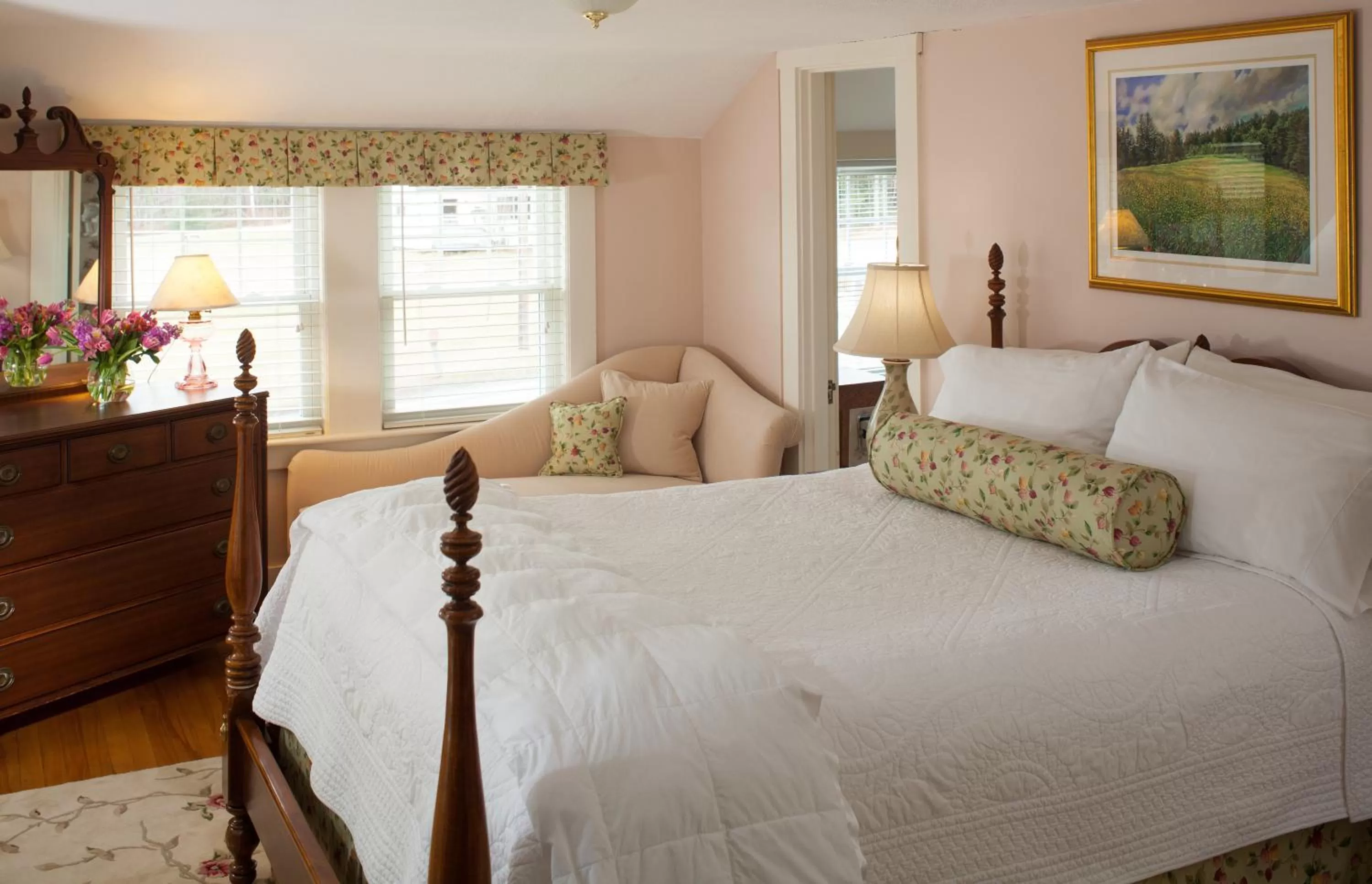 Bed in Sugar Hill Inn