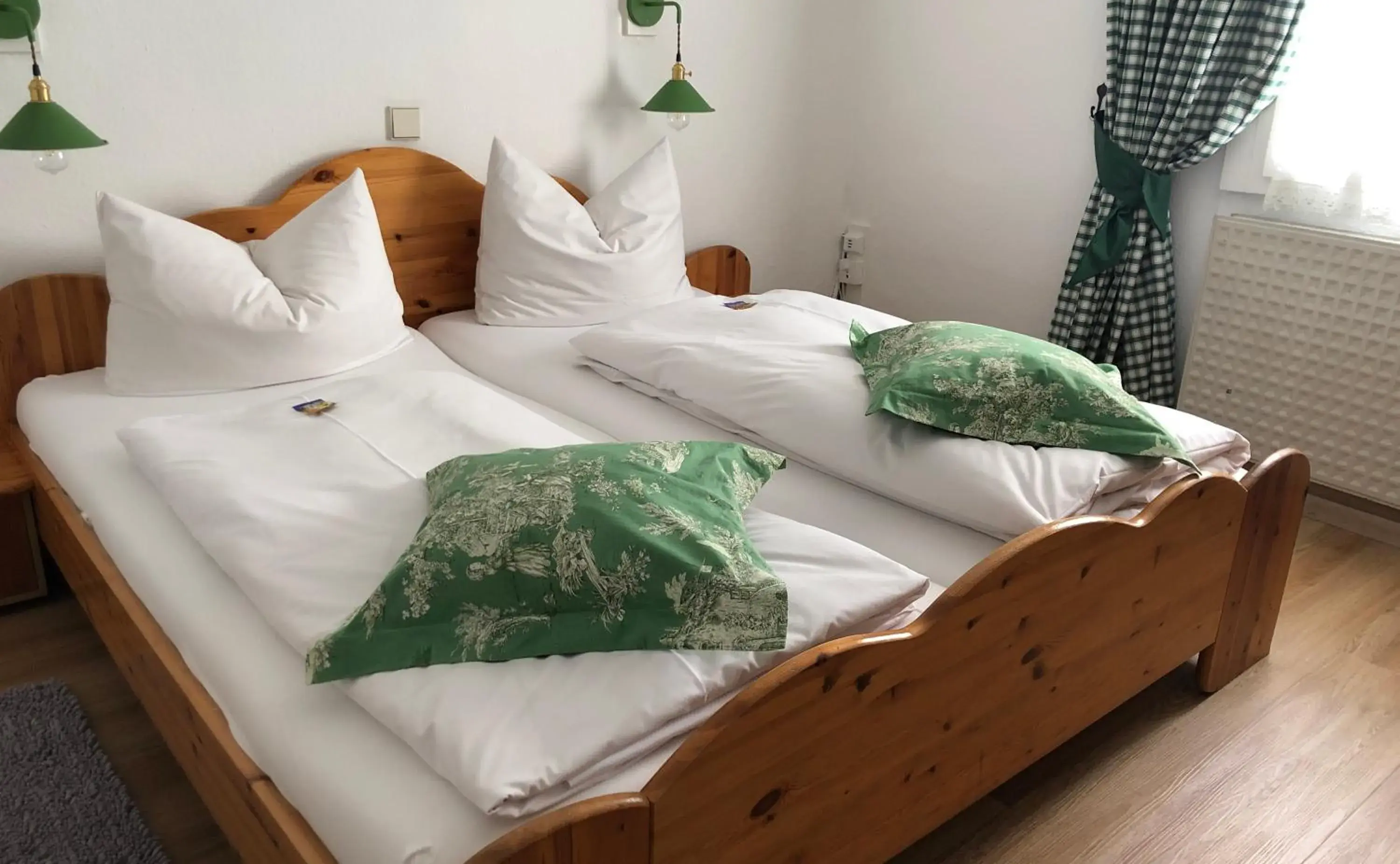 Bed in Hotel Gasthof Inselgraben garni
