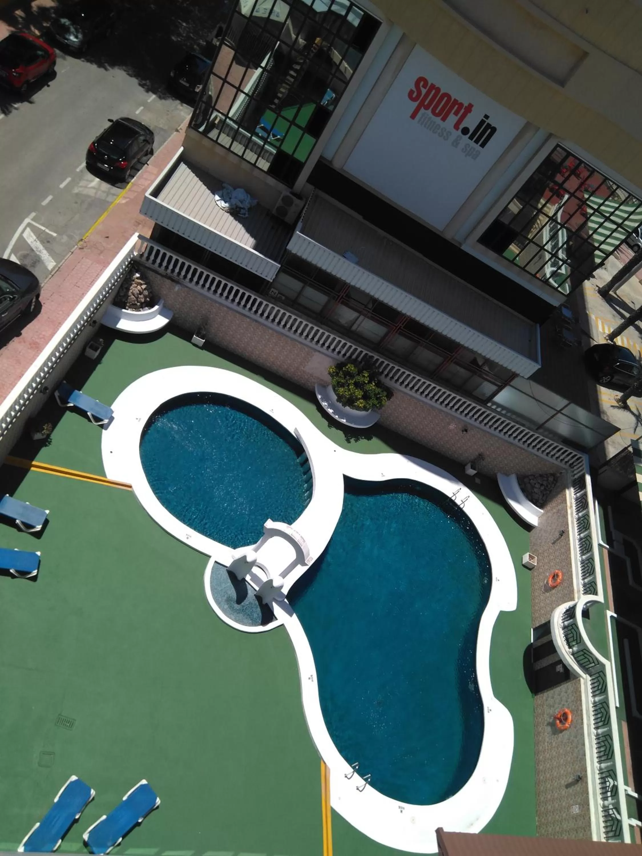 Swimming pool in Torrejoven