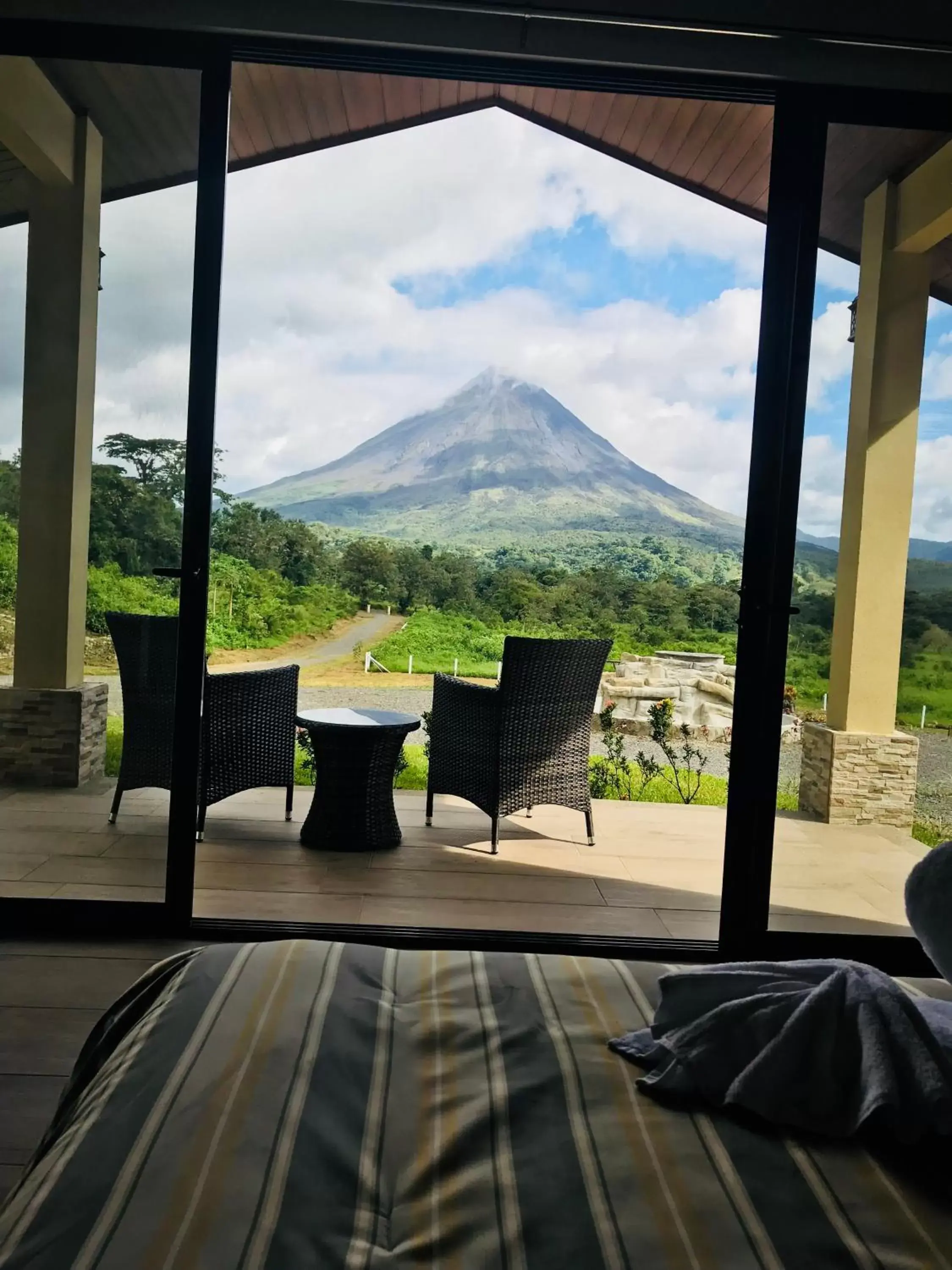 Bedroom, Mountain View in Arenal Roca Suites