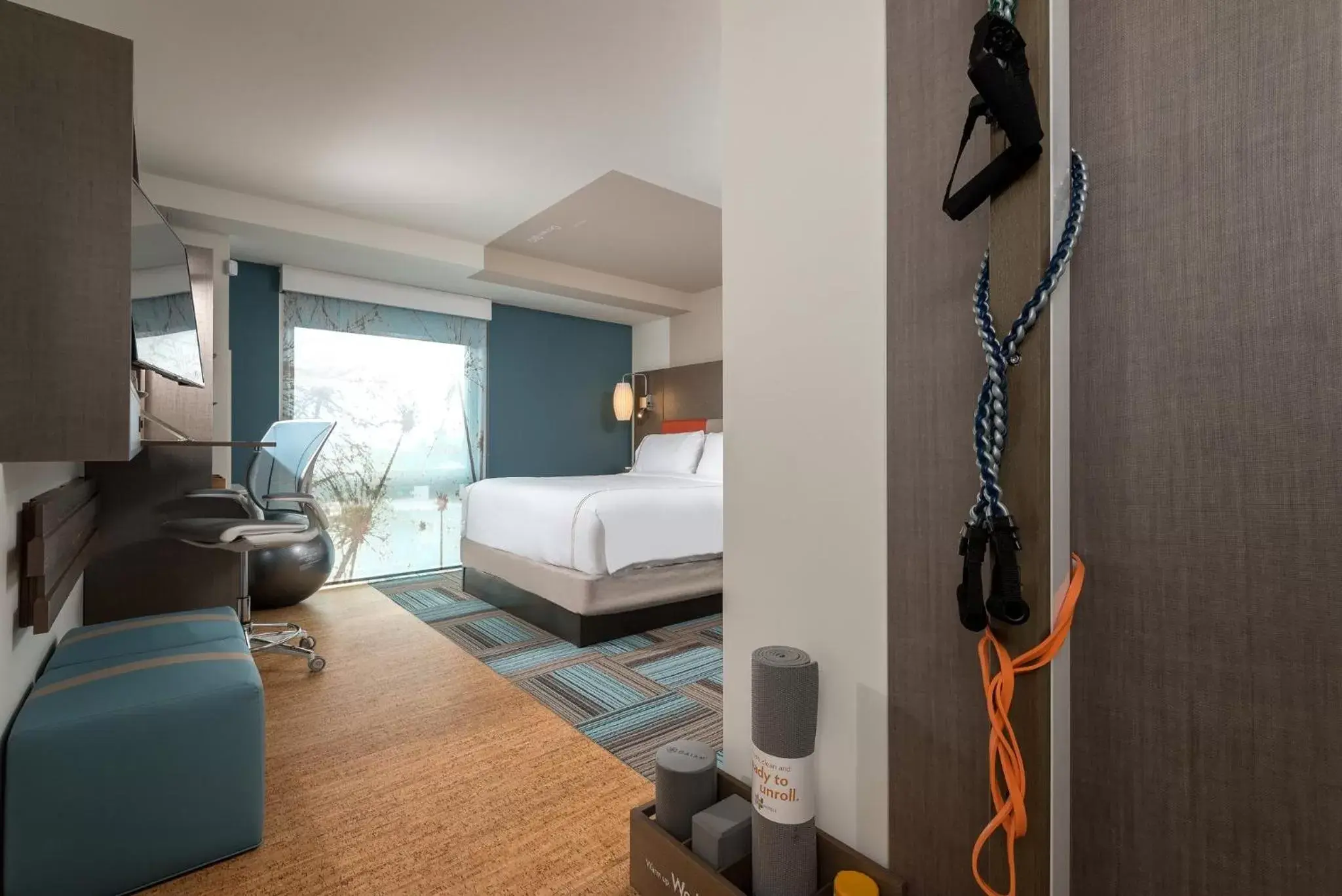 King Room - Mobility Access/Roll in Shower - Non-Smoking in EVEN Hotel Brooklyn, an IHG Hotel King Room - Mobility Access/Roll in Shower - Non-Smoking in EVEN Hotel Brooklyn, an IHG Hotel