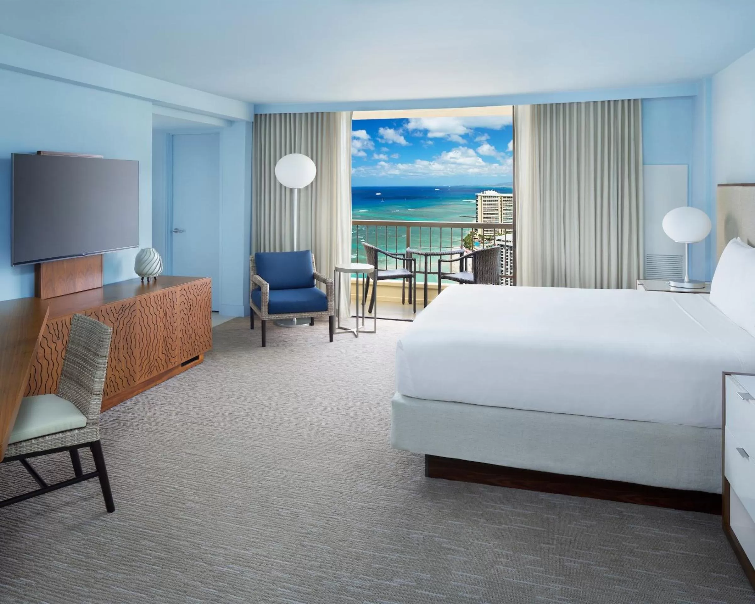 2 Queen Beds Ocean Front View With Club Access in Hyatt Regency Waikiki Beach Resort & Spa
