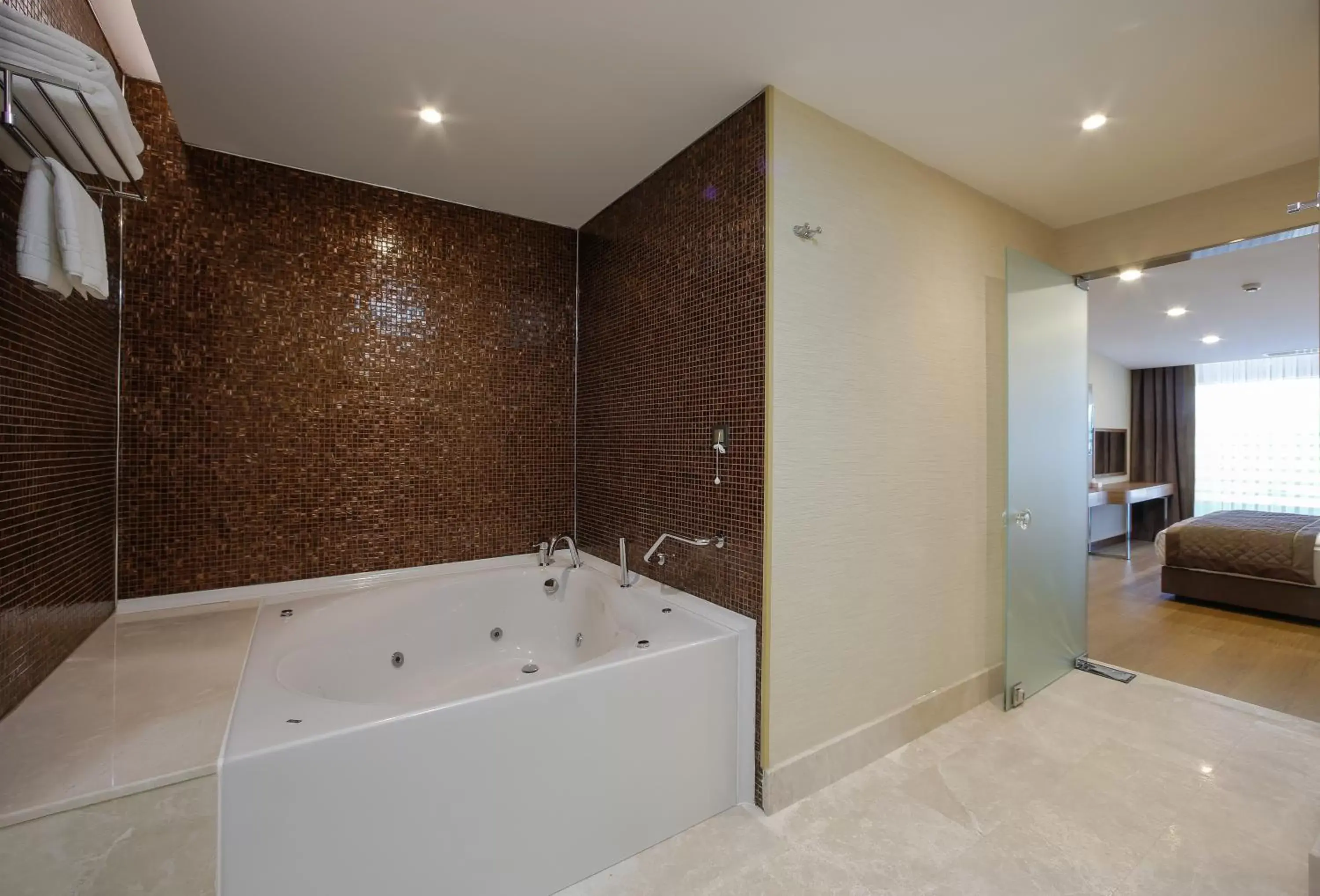 Bathroom in Ramada By Wyndham Bursa Cekirge Thermal & Spa