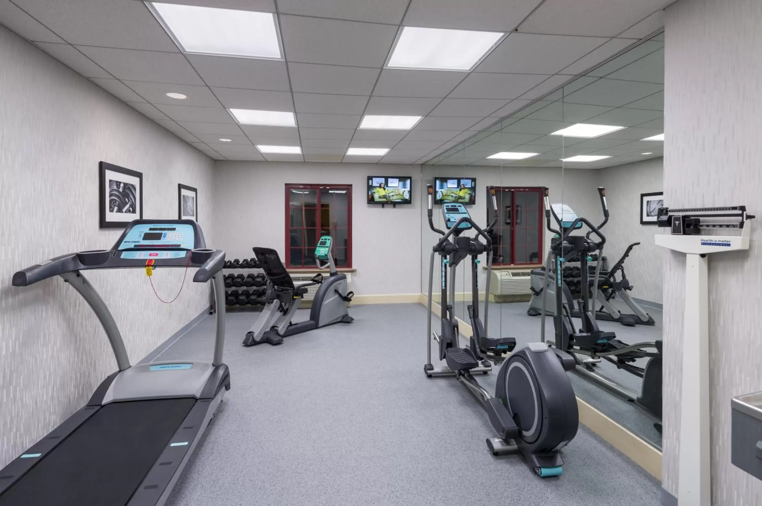 Spa and wellness centre/facilities, Fitness Center/Facilities in Holiday Inn Express Frazer - Malvern, an IHG Hotel