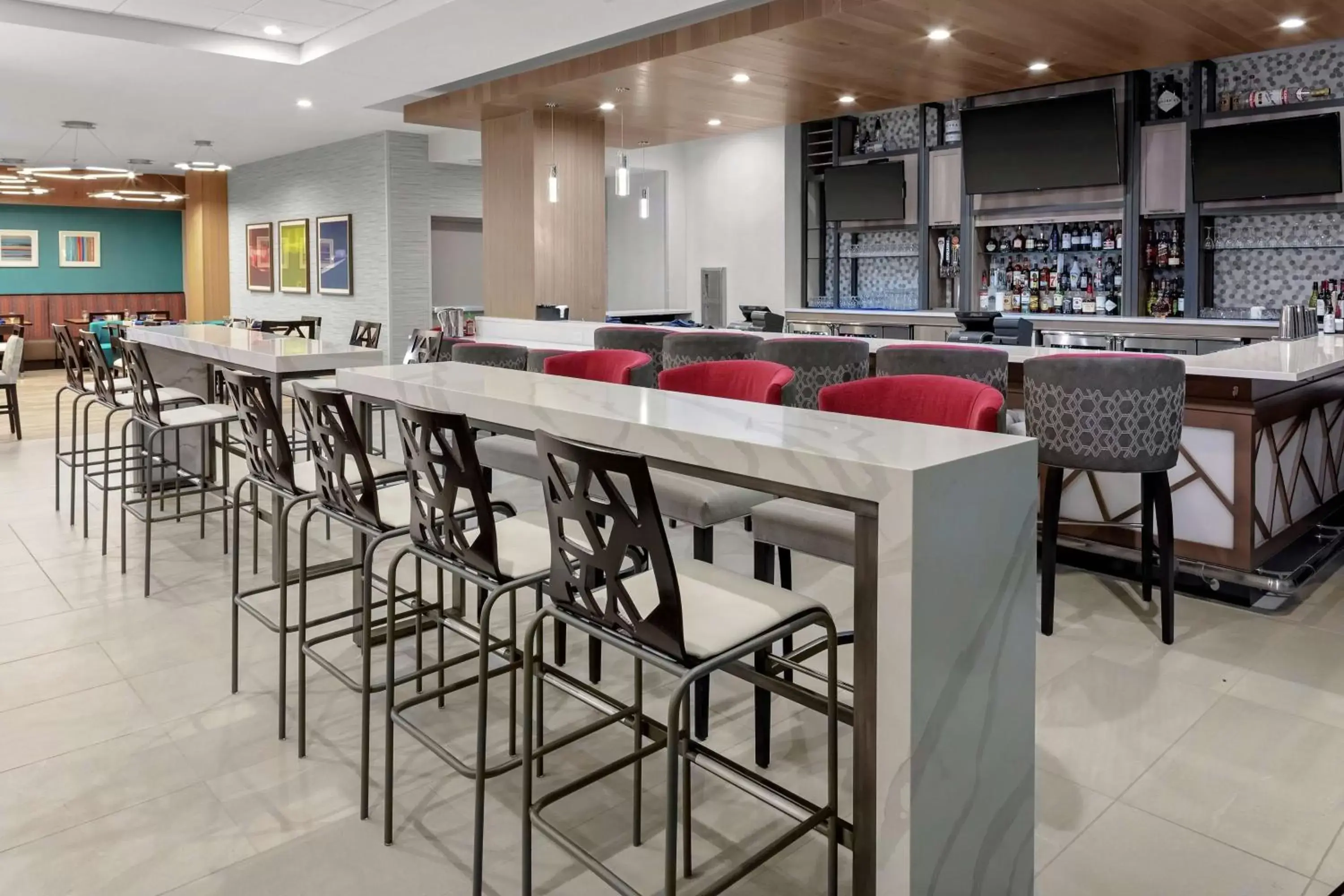 Lounge or bar in Hilton Garden Inn Colorado Springs Downtown, Co Lounge or bar in Hilton Garden Inn Colorado Springs Downtown, Co