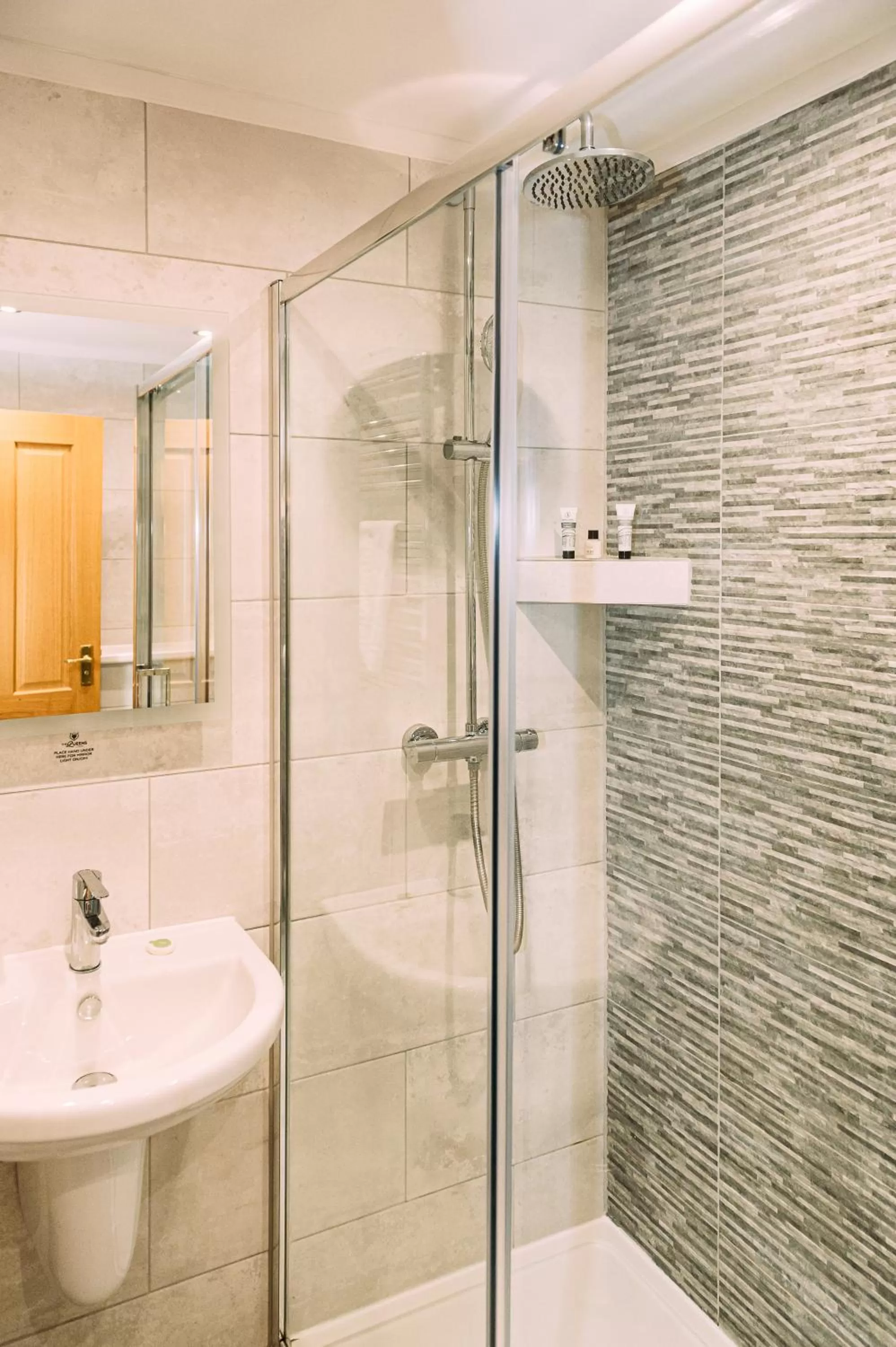 Shower in The Queens Hotel