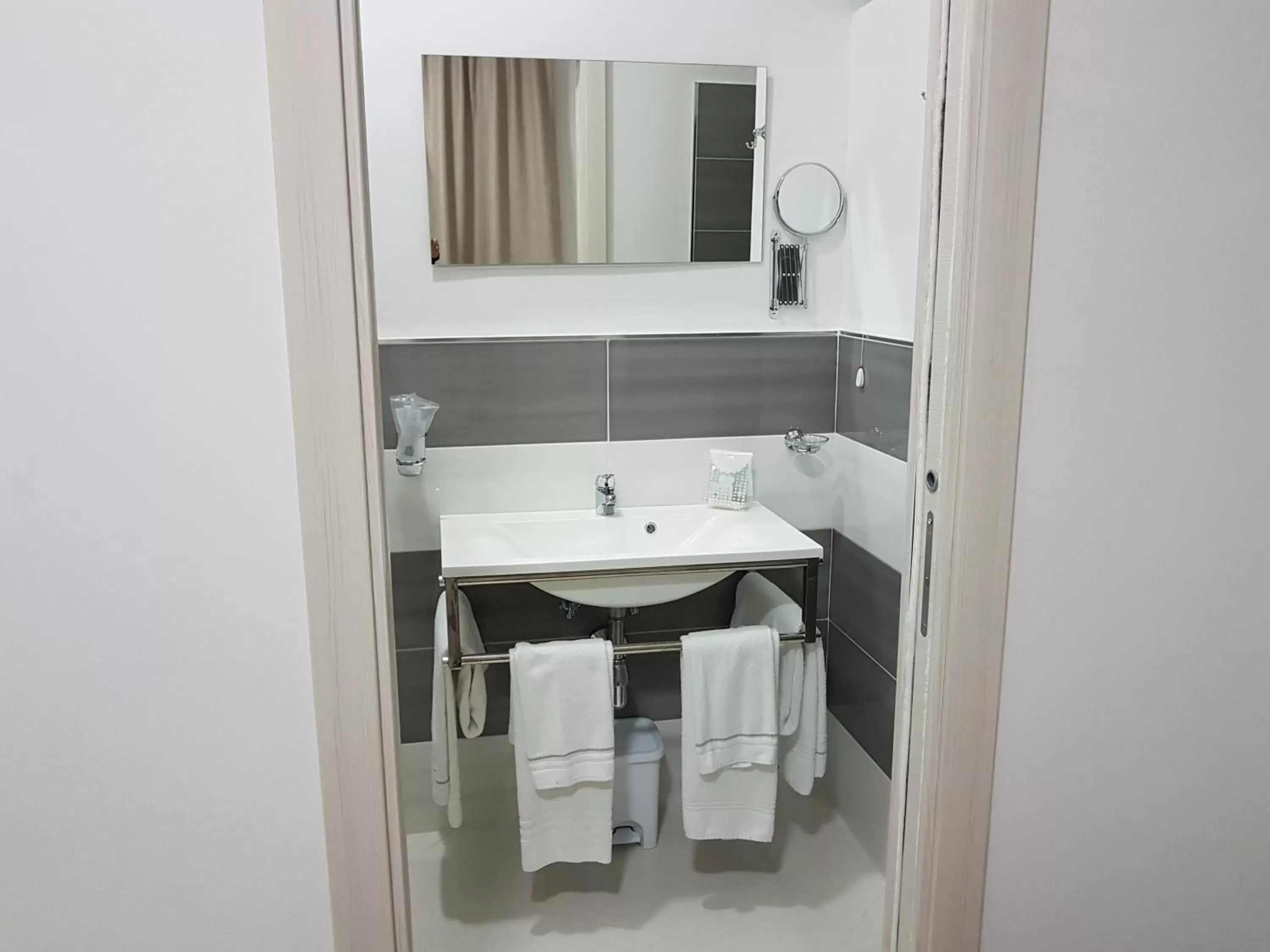 Bathroom in Napoli Relais