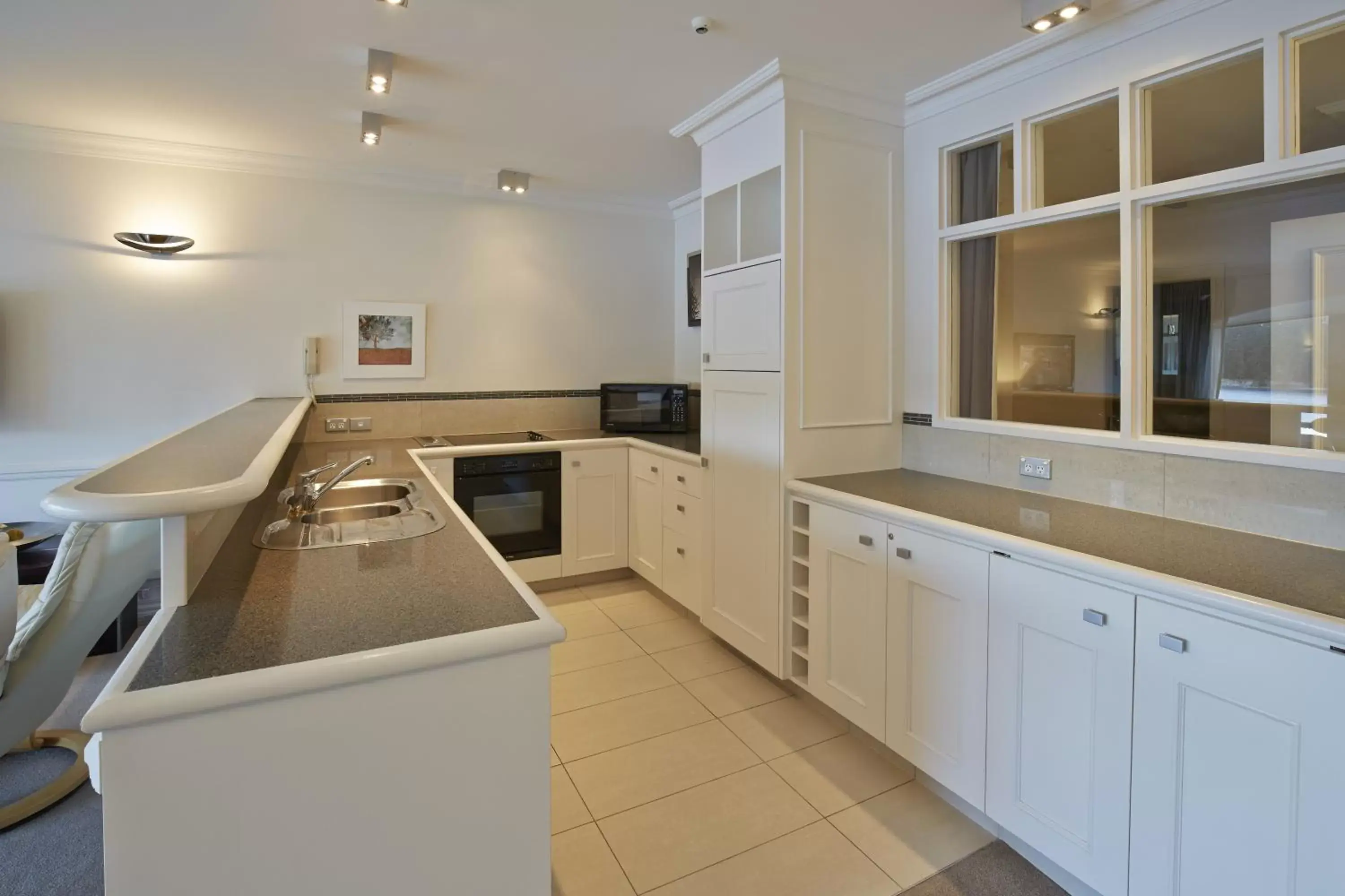 Kitchen or kitchenette, Kitchen/Kitchenette in The Waterfront