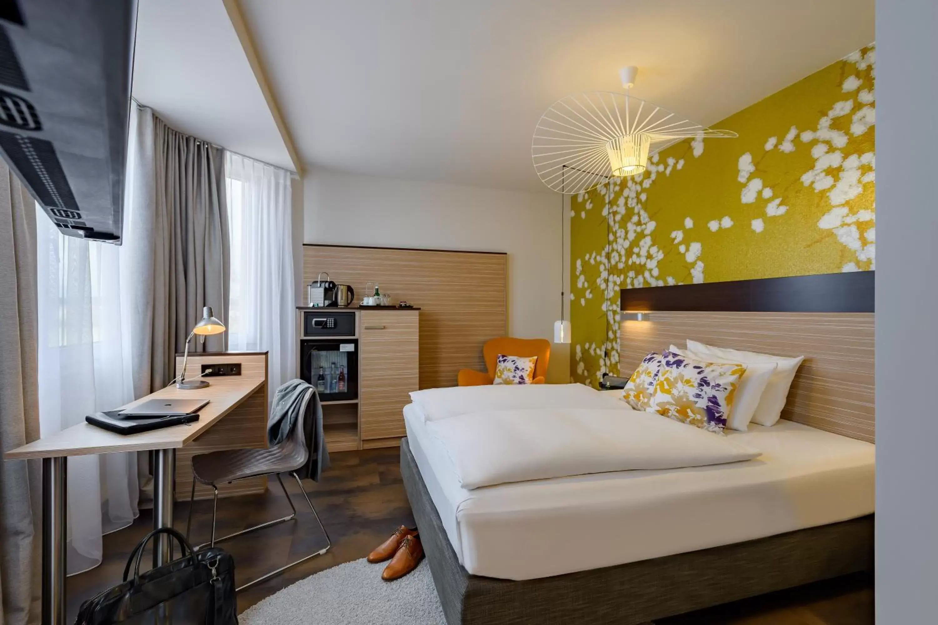 Bedroom, Bed in Mercure Hotel Stuttgart Gerlingen