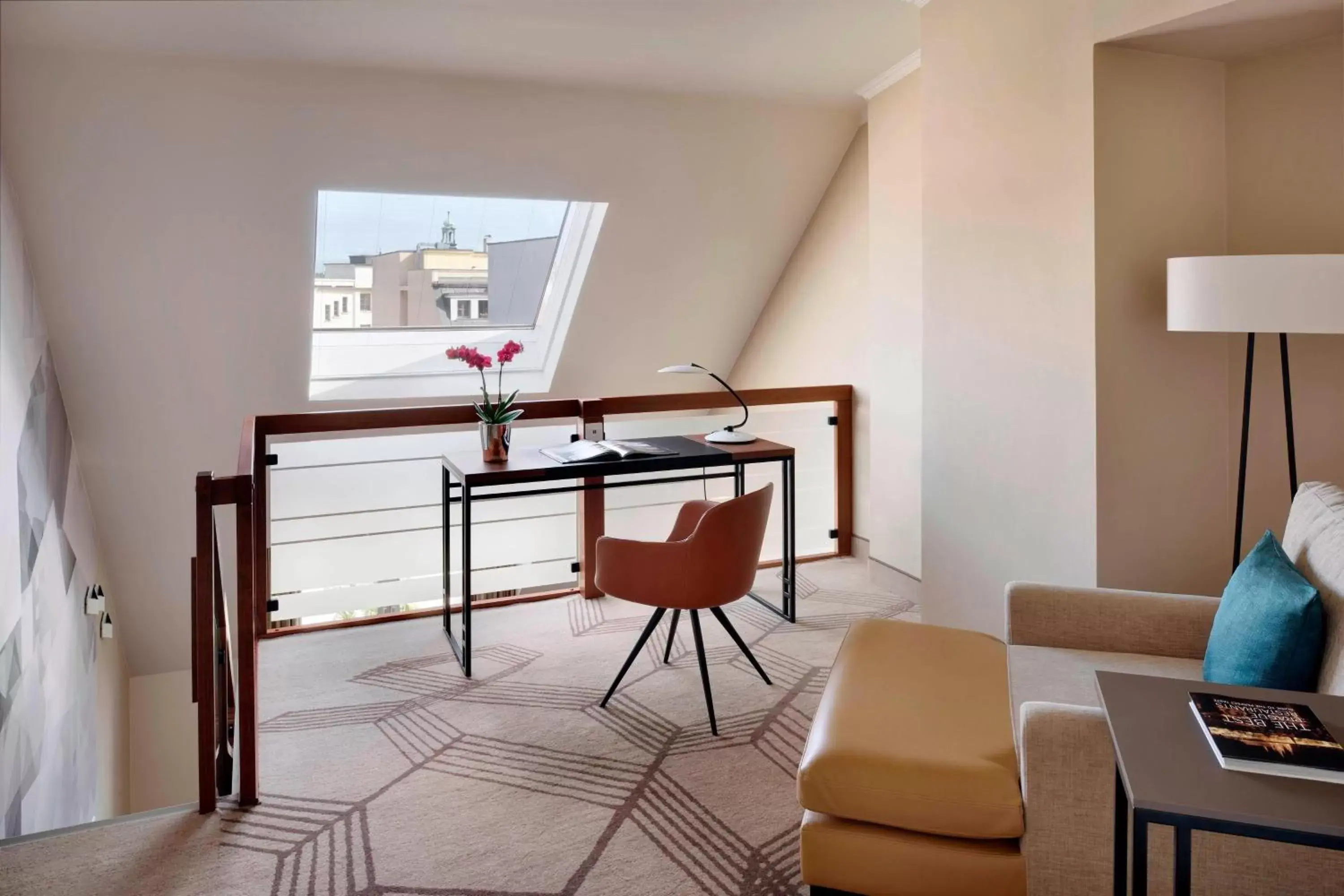 Photo of the whole room, Dining Area in Prague Marriott Hotel