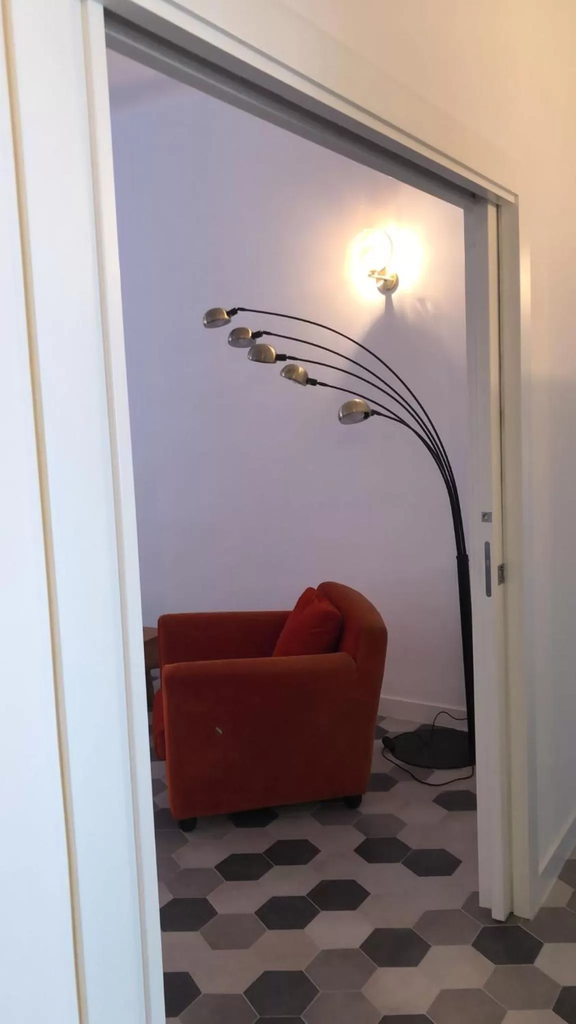 Living room in chiesa russa