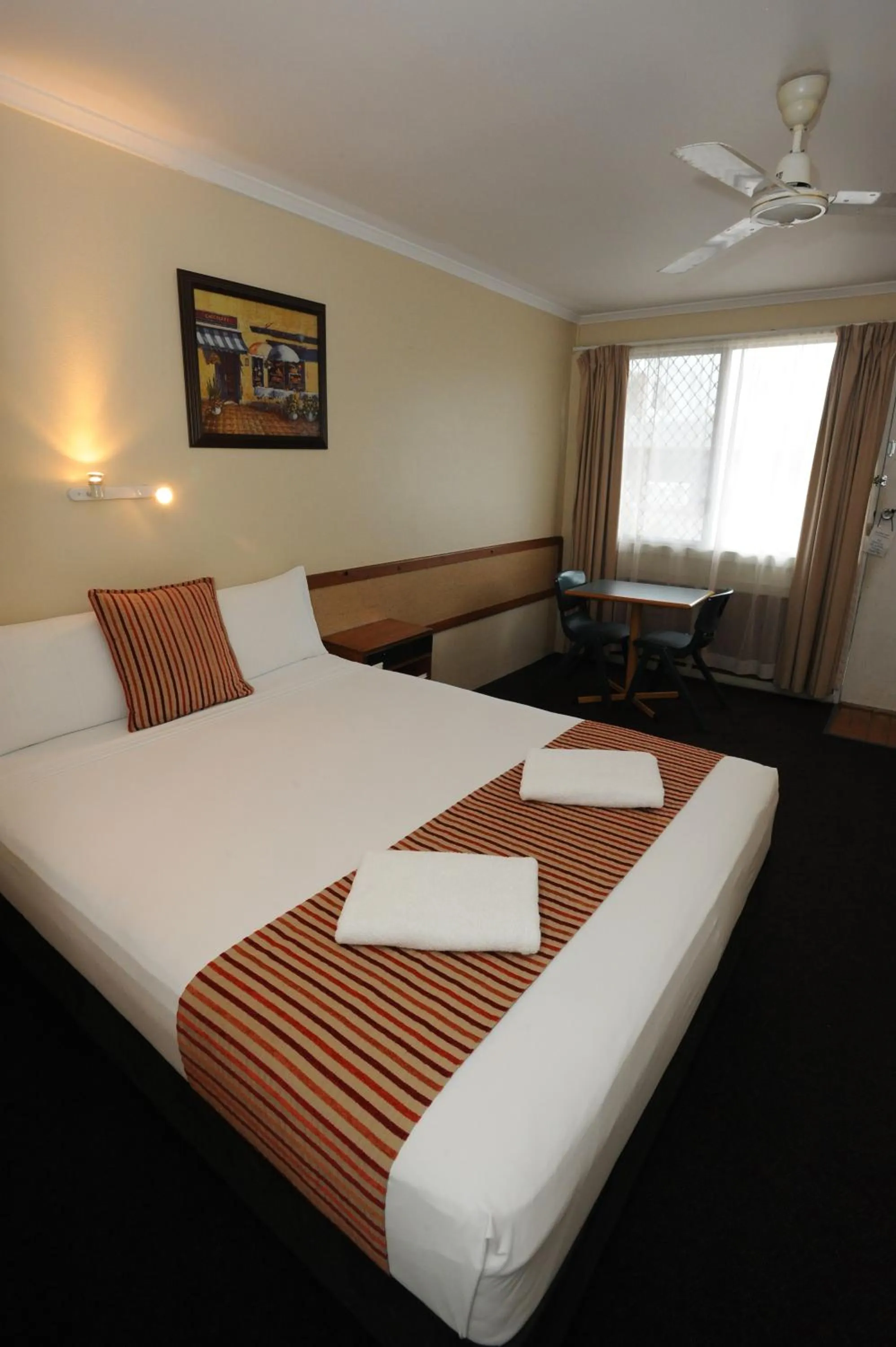 Bed in Shoredrive Motel