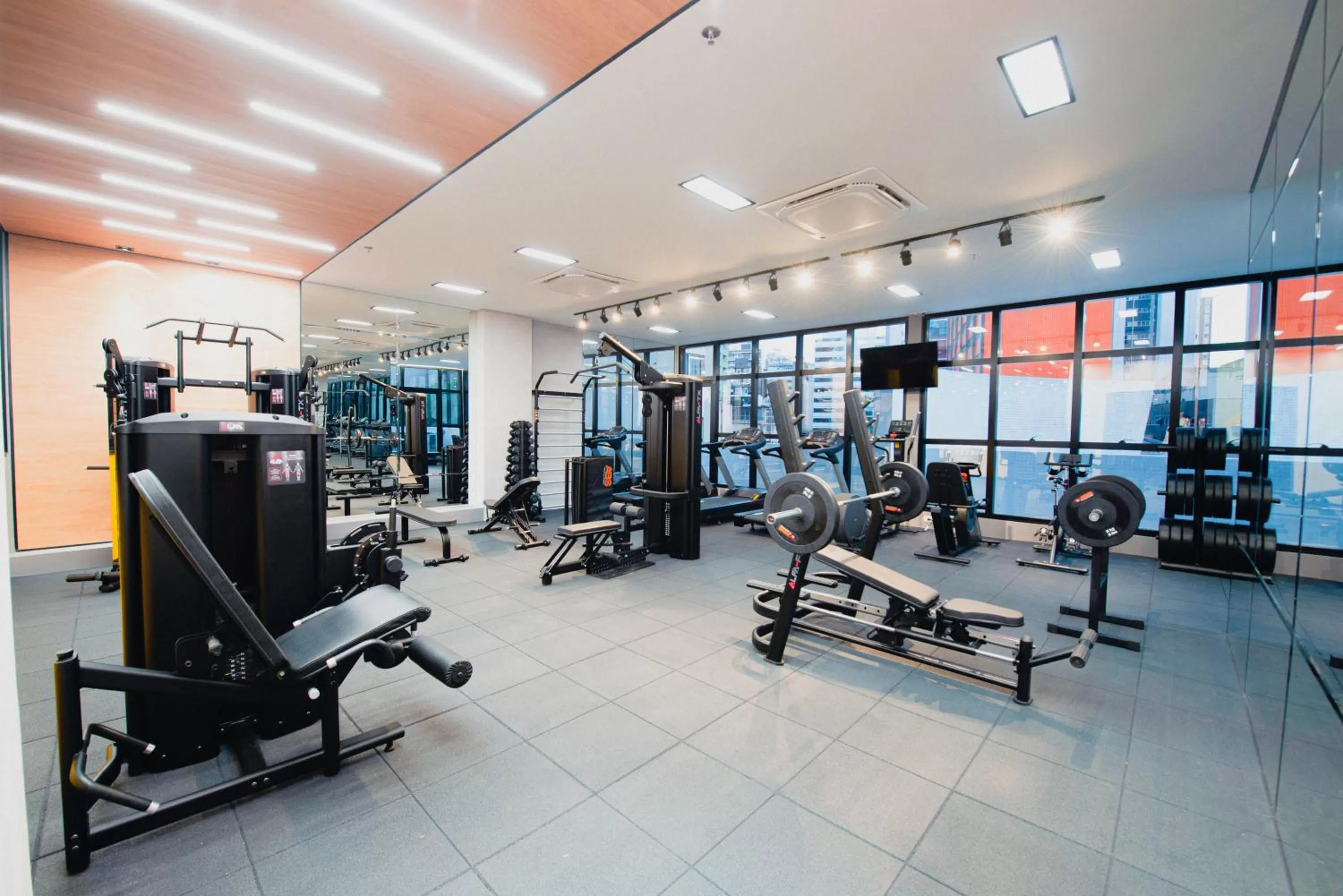 Fitness centre/facilities in ibis Curitiba Shopping