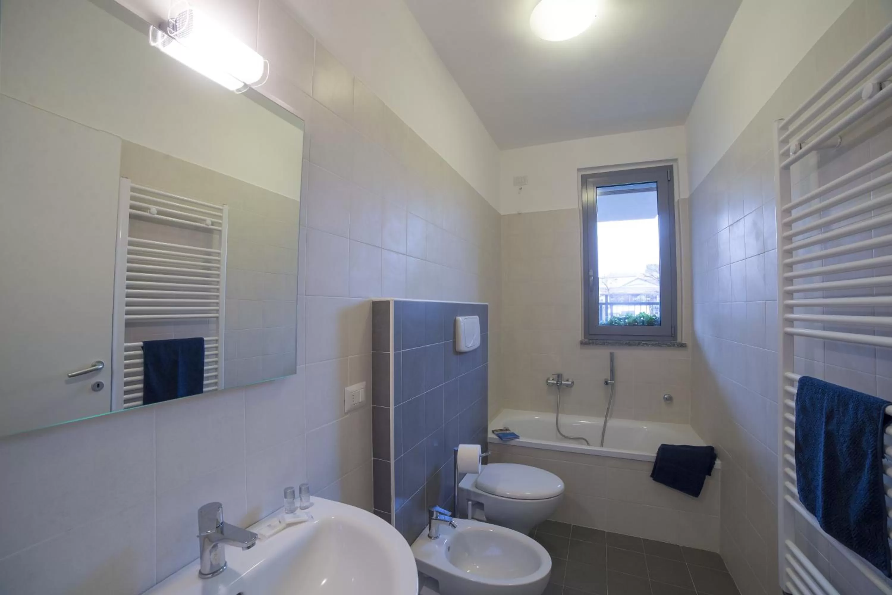 Bathroom in Dreams Hotel Residenza Pianell 10