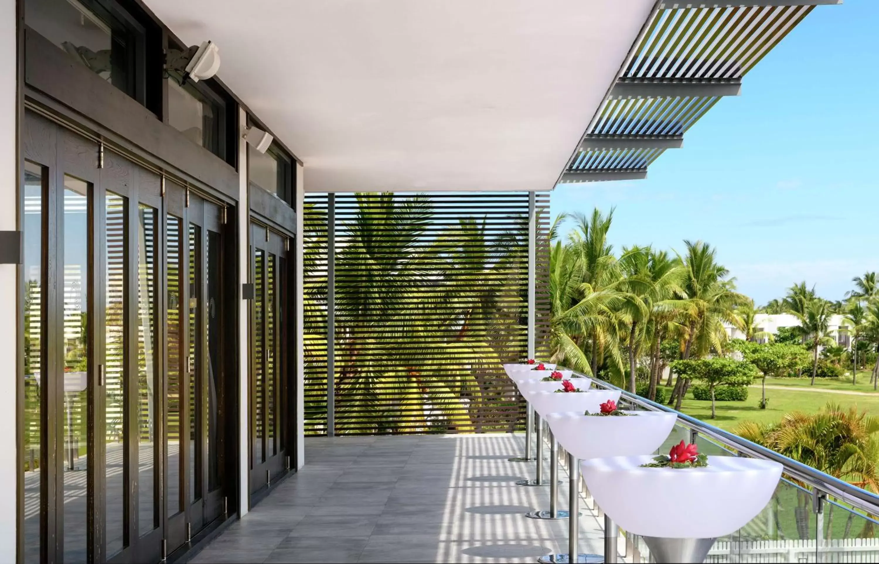Meeting/conference room, Balcony/Terrace in Hilton Fiji Beach Resort and Spa