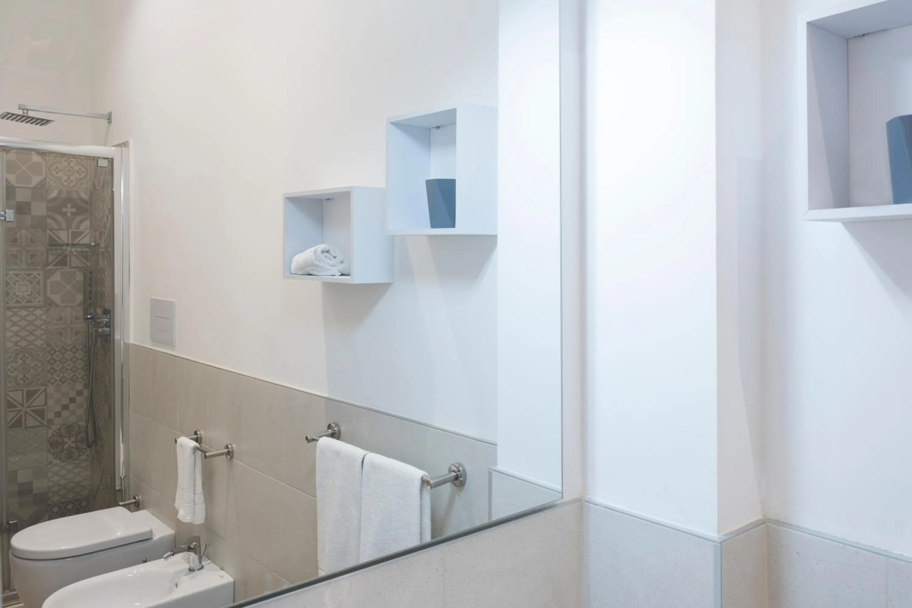Bathroom in ZIBIBBO SUITES & ROOMS - Aparthotel in Centro Storico a Trapani