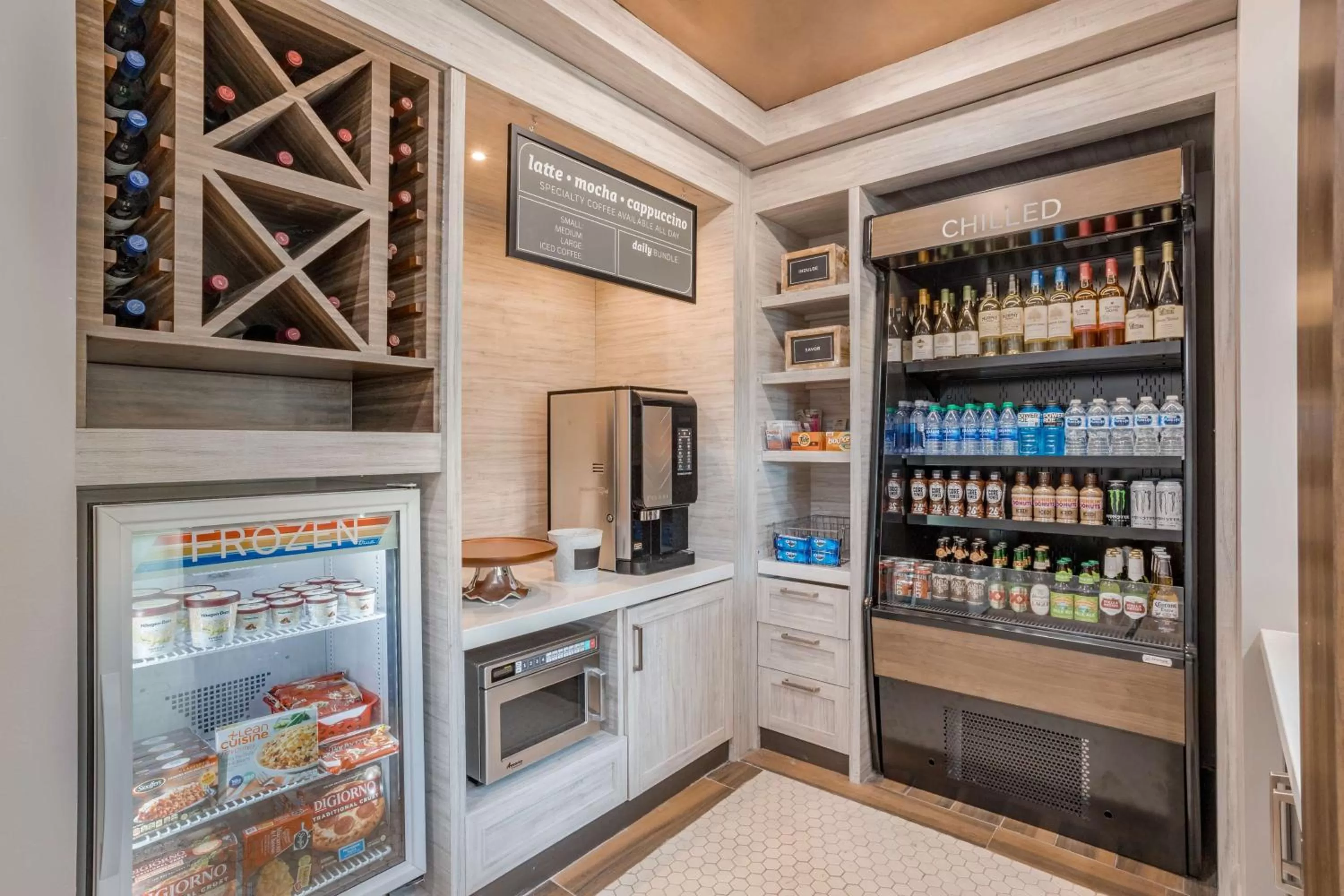 Restaurant/places to eat in Hilton Garden Inn Cincinnati/Sharonville