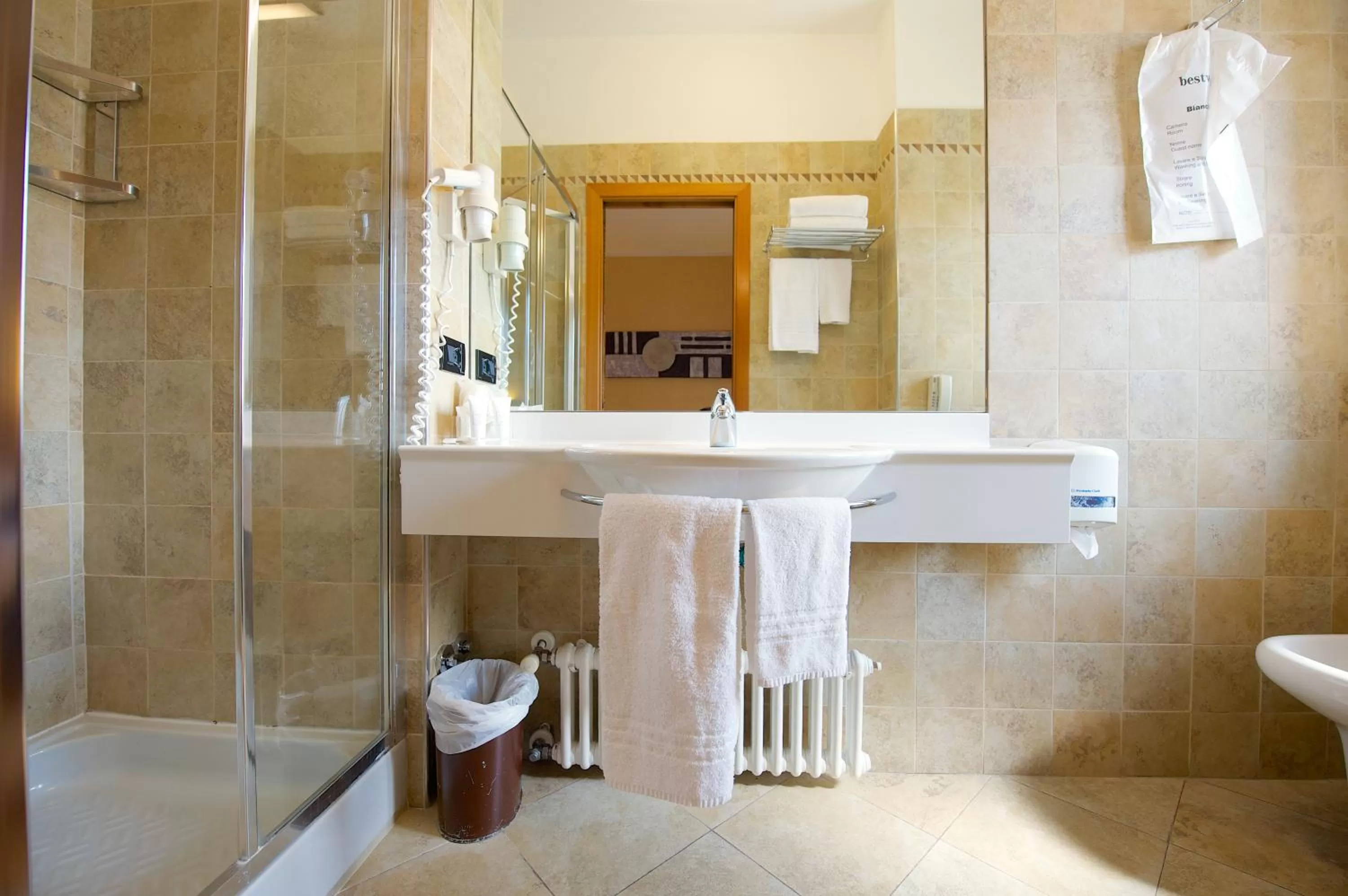 Bathroom in Best Western Hotel Luxor