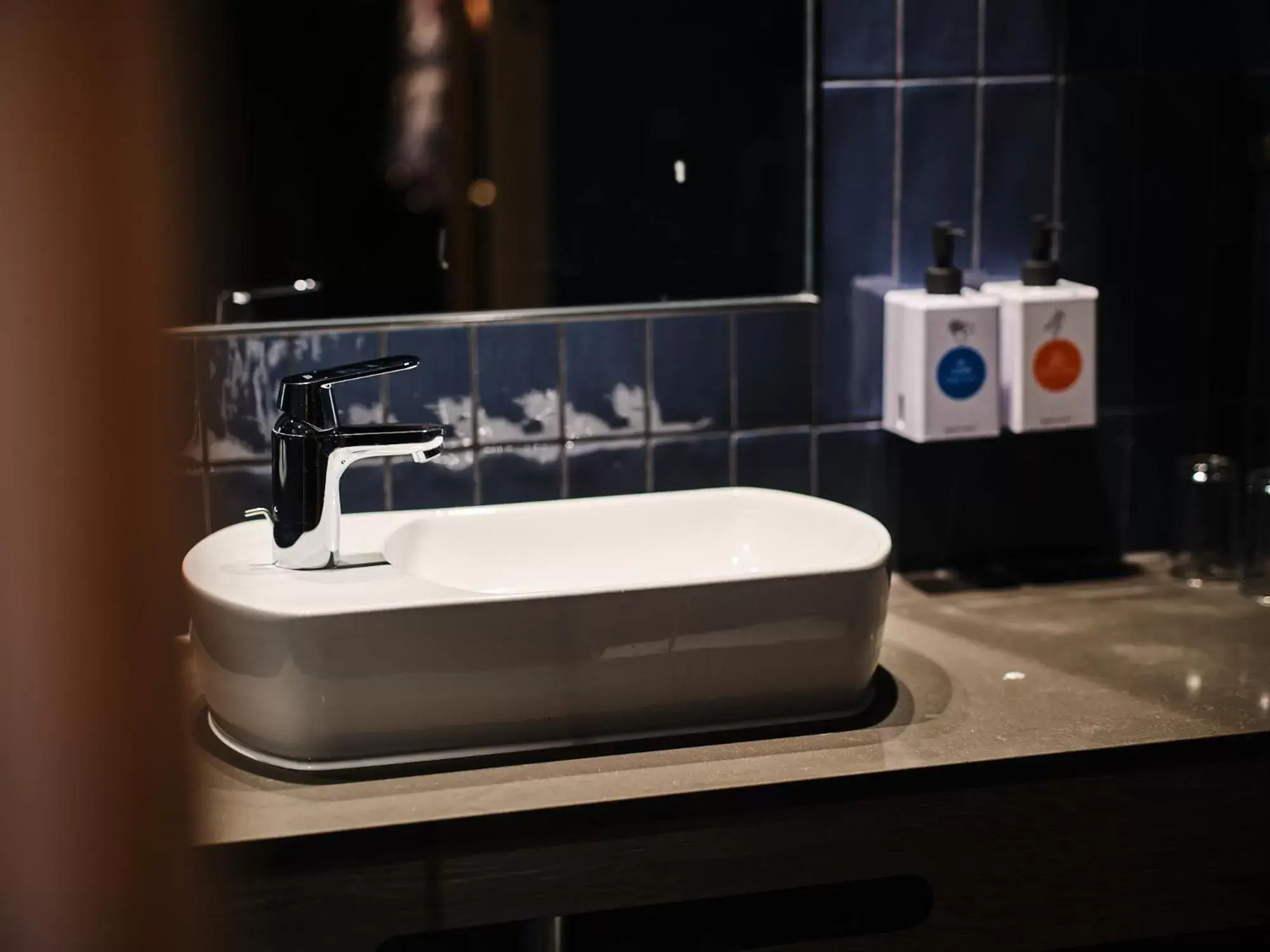 Bathroom in Quality Hotel Match Bathroom in Quality Hotel Match