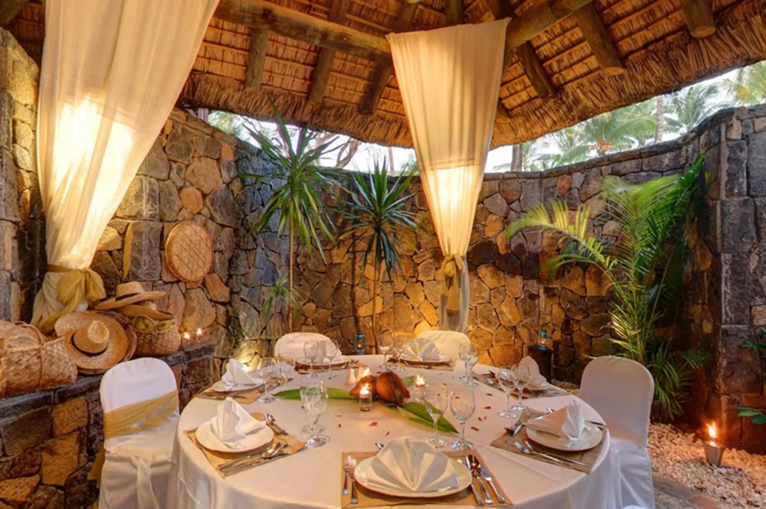 Restaurant/places to eat in Maritim Resort & Spa Mauritius Restaurant/places to eat in Maritim Resort & Spa Mauritius