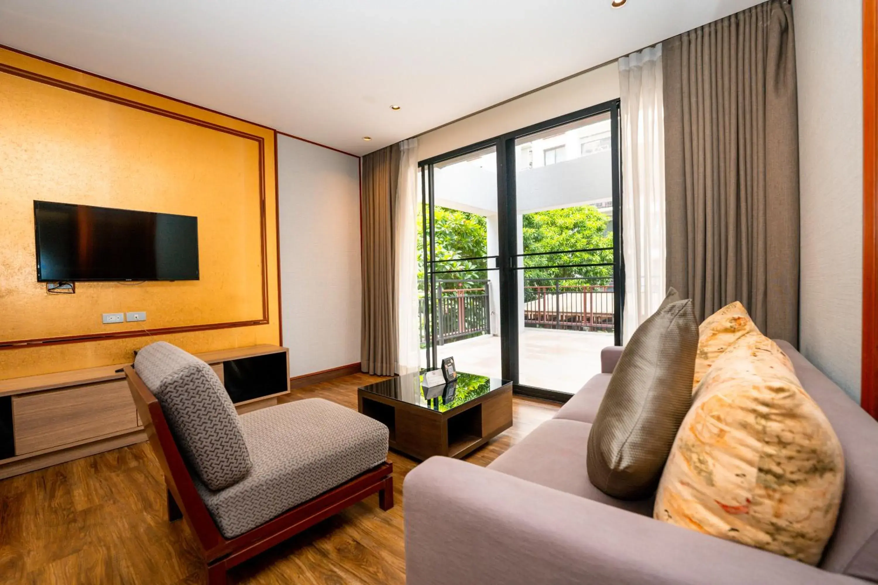 Living room, Seating Area in Amanta Hotel & Residence Ratchada