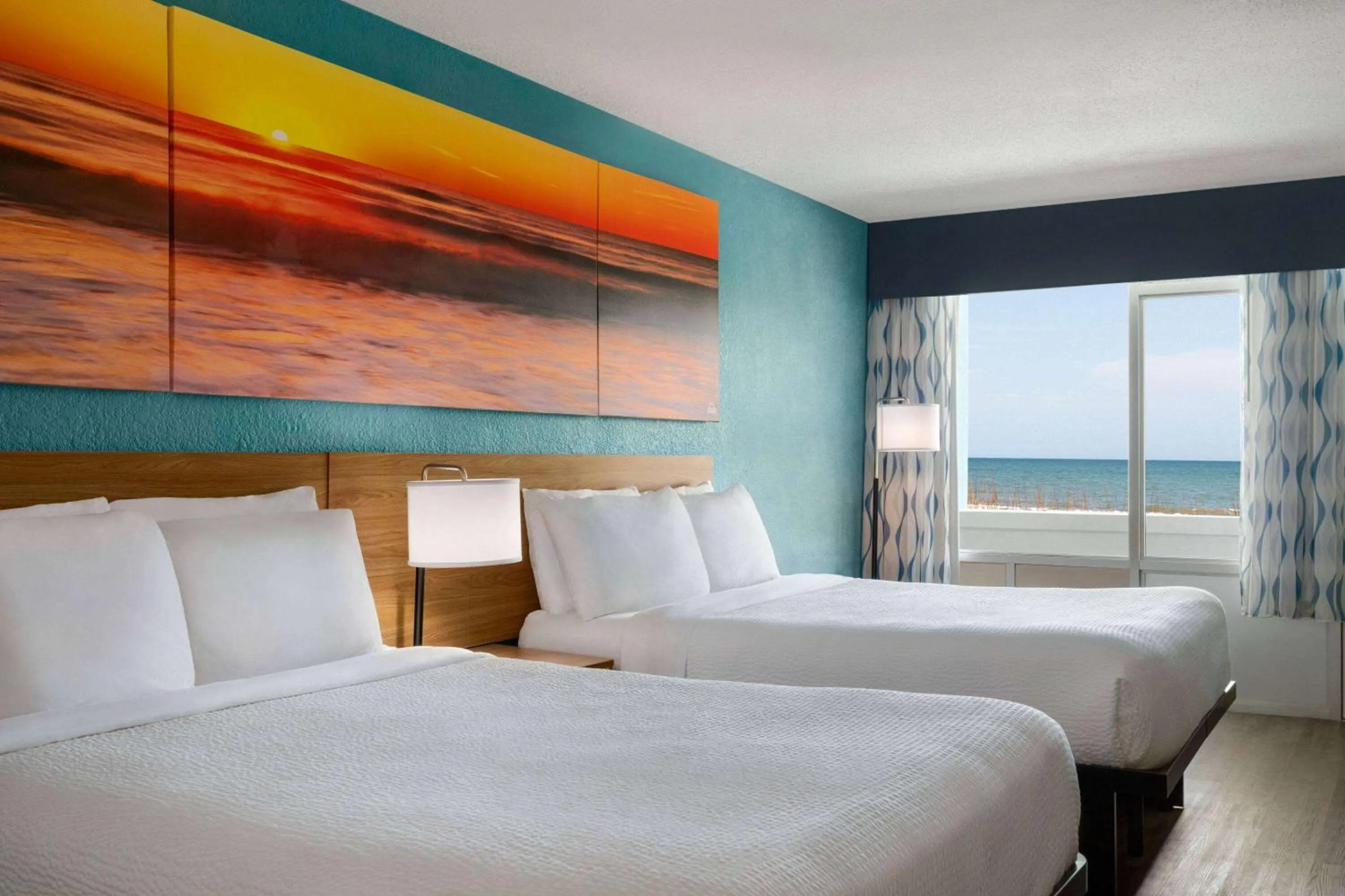 Photo of the whole room, Bed in Days Inn by Wyndham Myrtle Beach-Beach Front