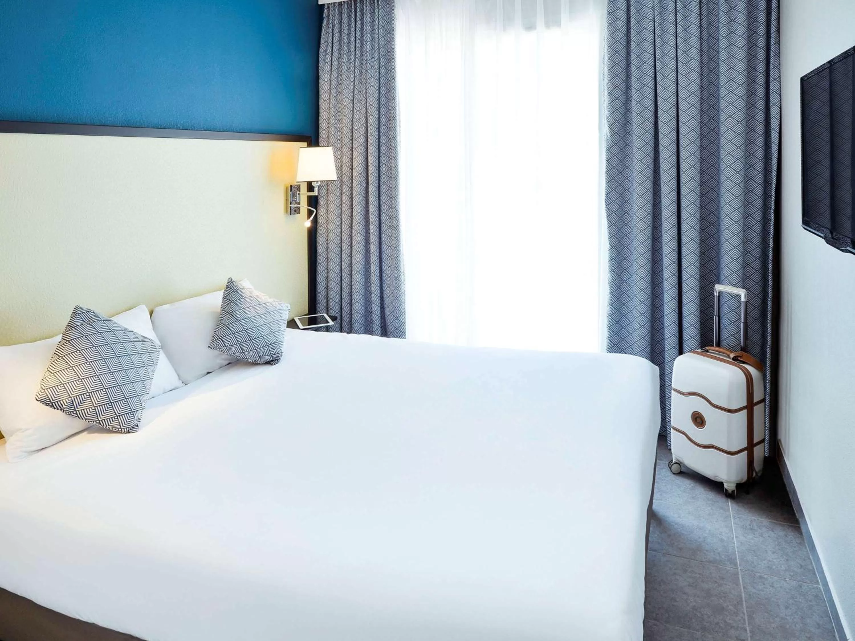 Photo of the whole room, Bed in Aparthotel Adagio Monaco Monte Cristo