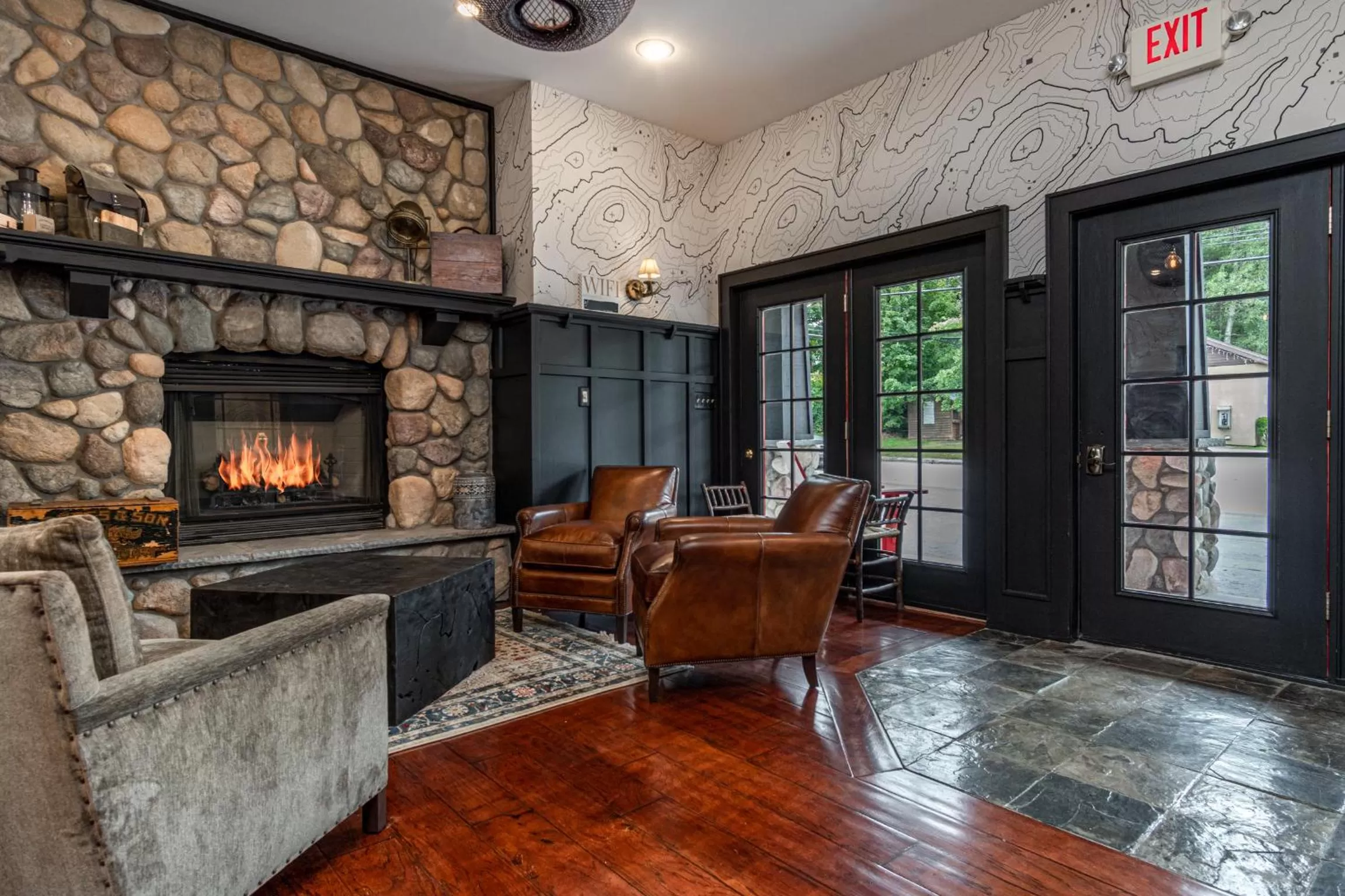 Facade/entrance in The Alpine Lodge