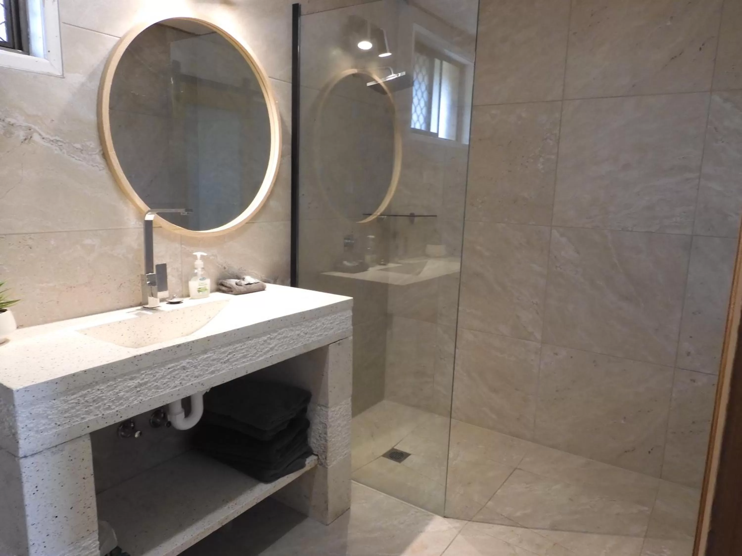 Property building in Dalby Parkview Motel