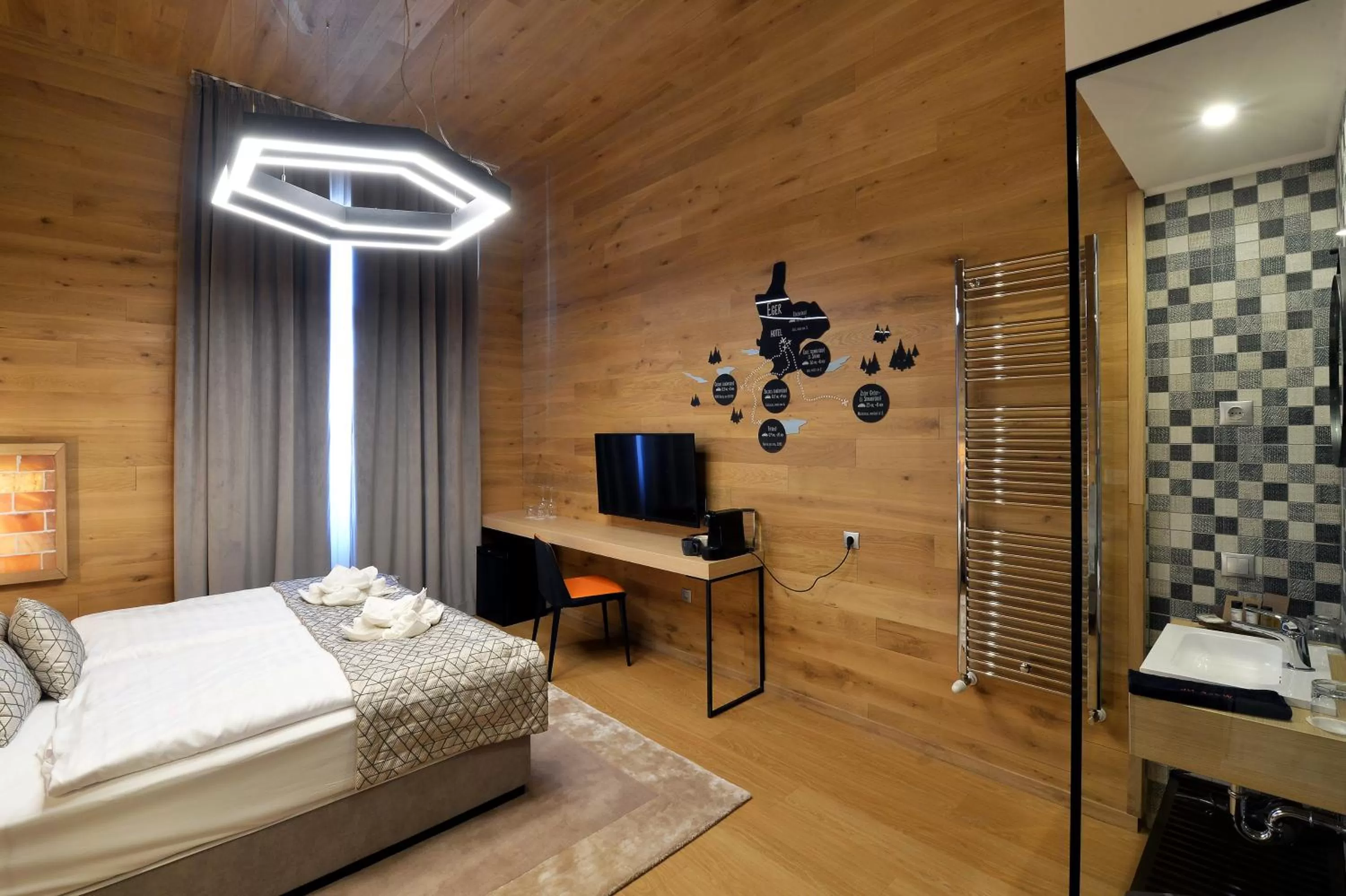 Bed in 1552 Boutique Hotel