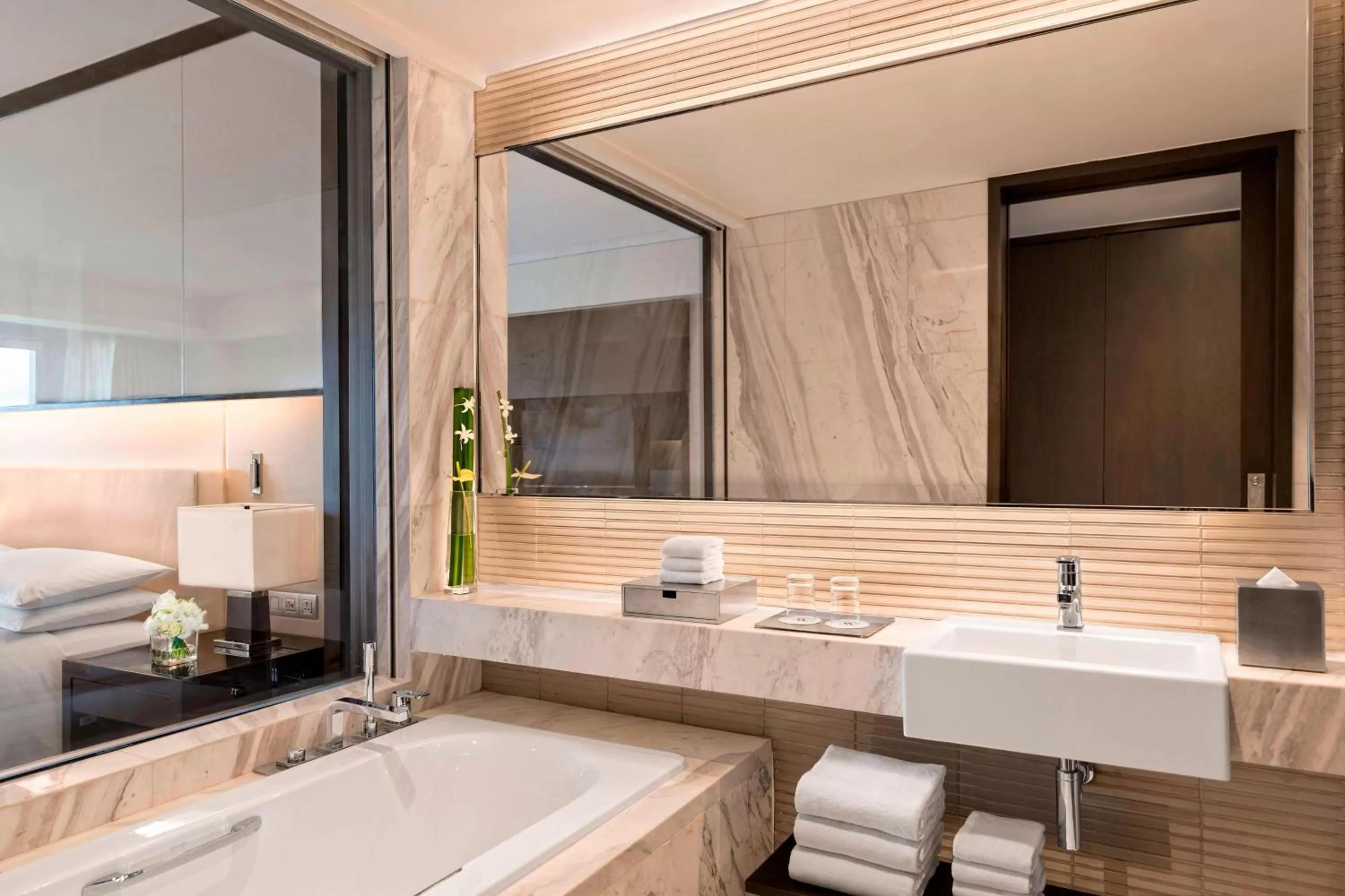 Bathroom in Manila Marriott Hotel at Newport World Resorts