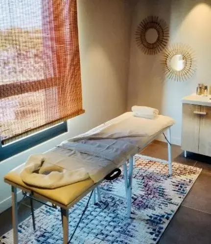 Massage in Campanile Saint Brieuc - Centre Gare