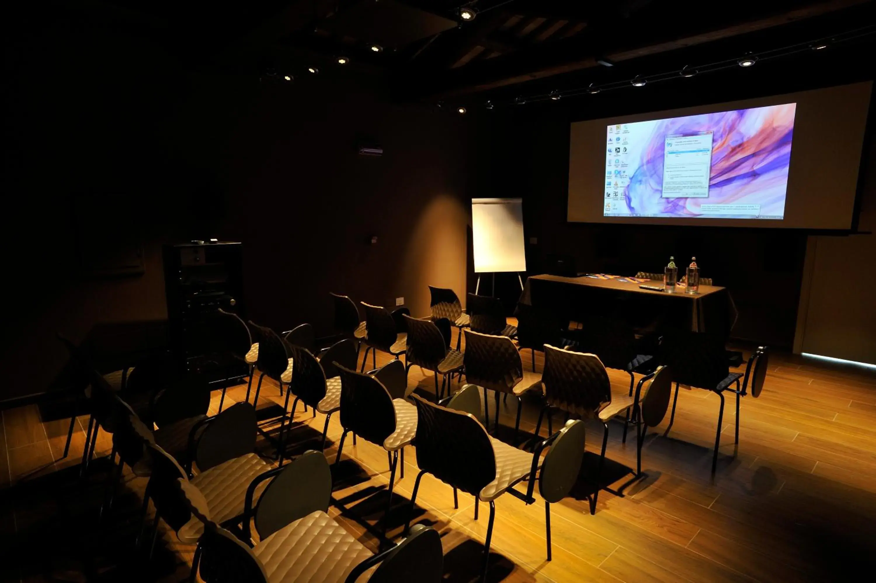 Communal lounge/ TV room in San Giovanni relais