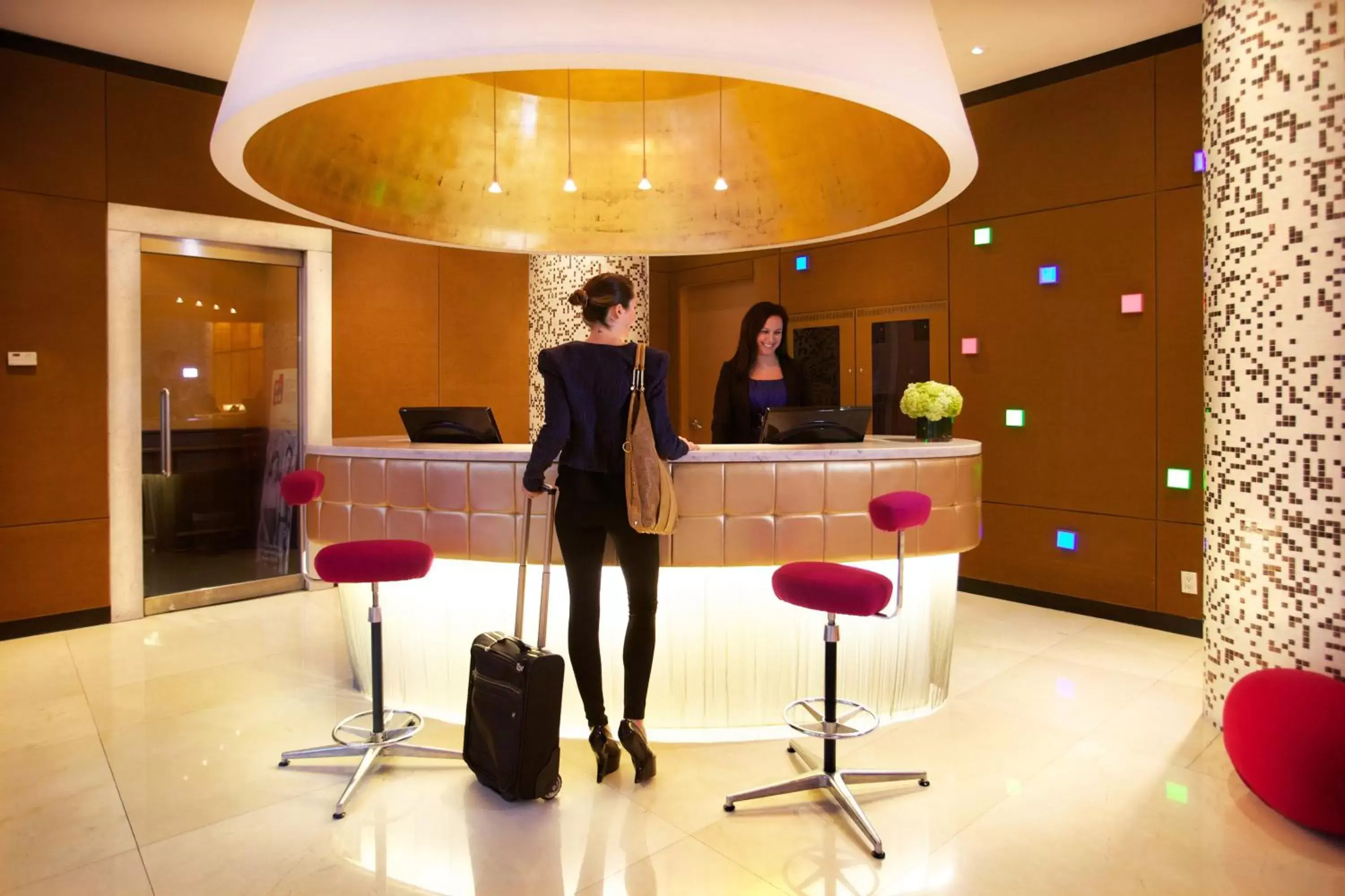 Lobby or reception in OPUS Vancouver