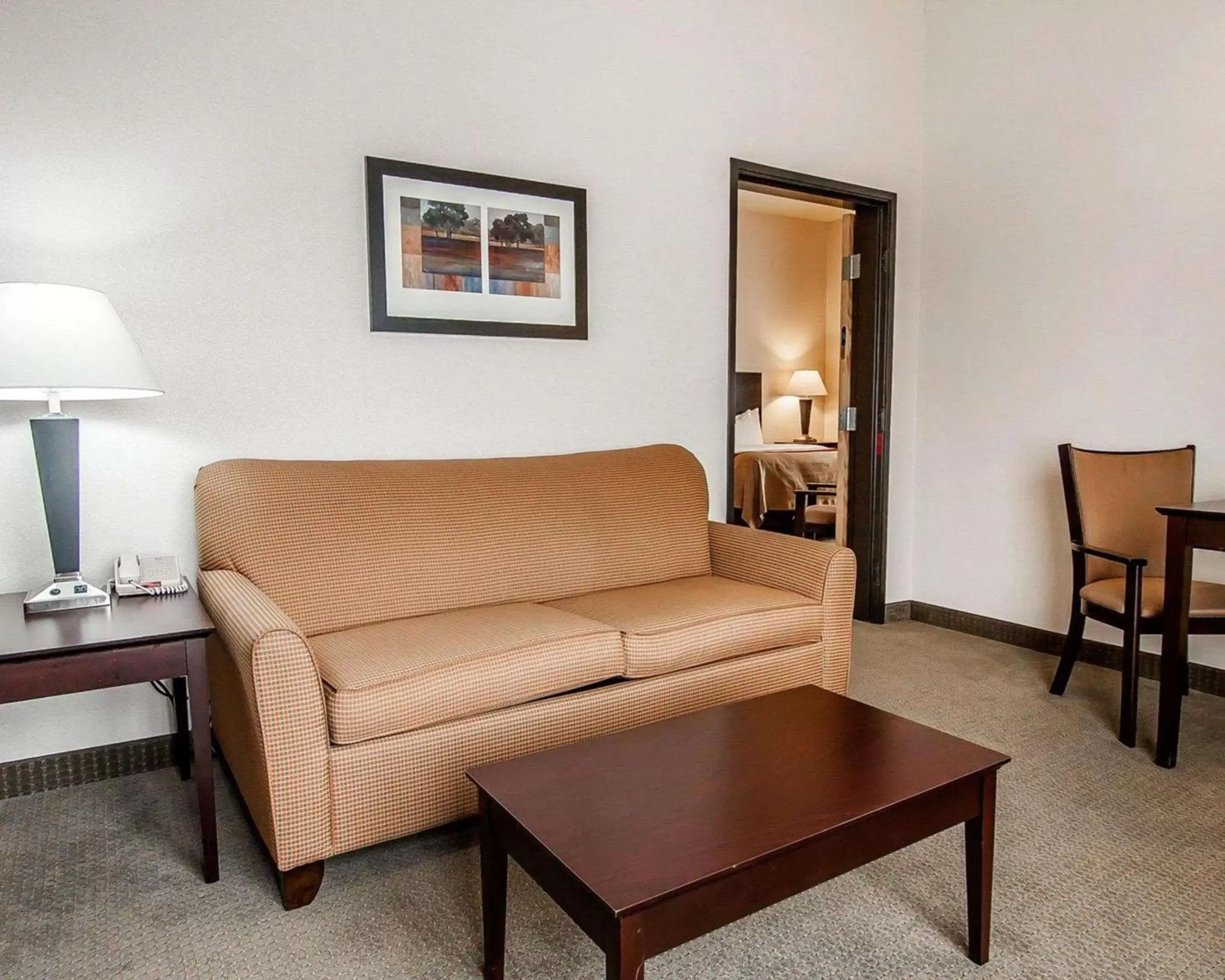 Photo of the whole room, Seating Area in Comfort Inn & Suites Creswell