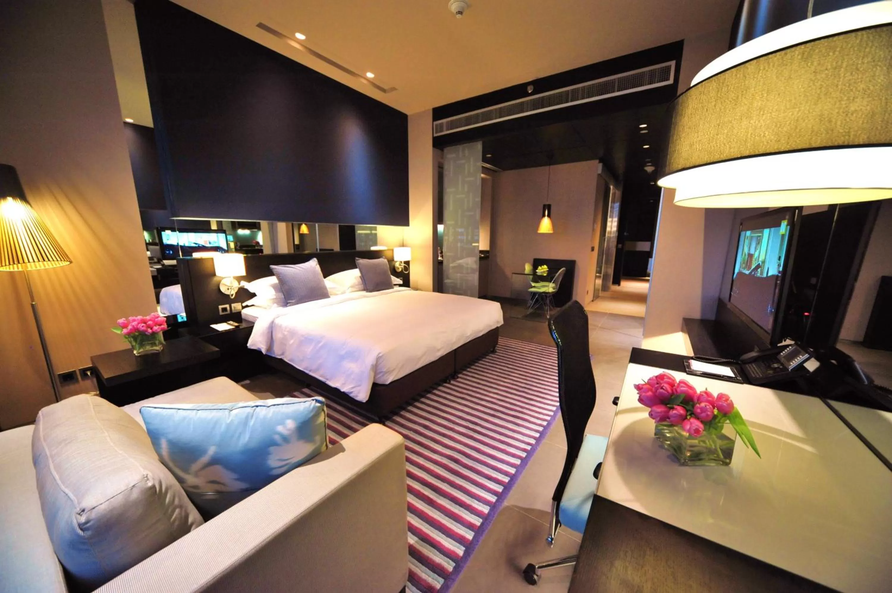 Photo of the whole room, Bed in The Abdali Boulevard Hotel
