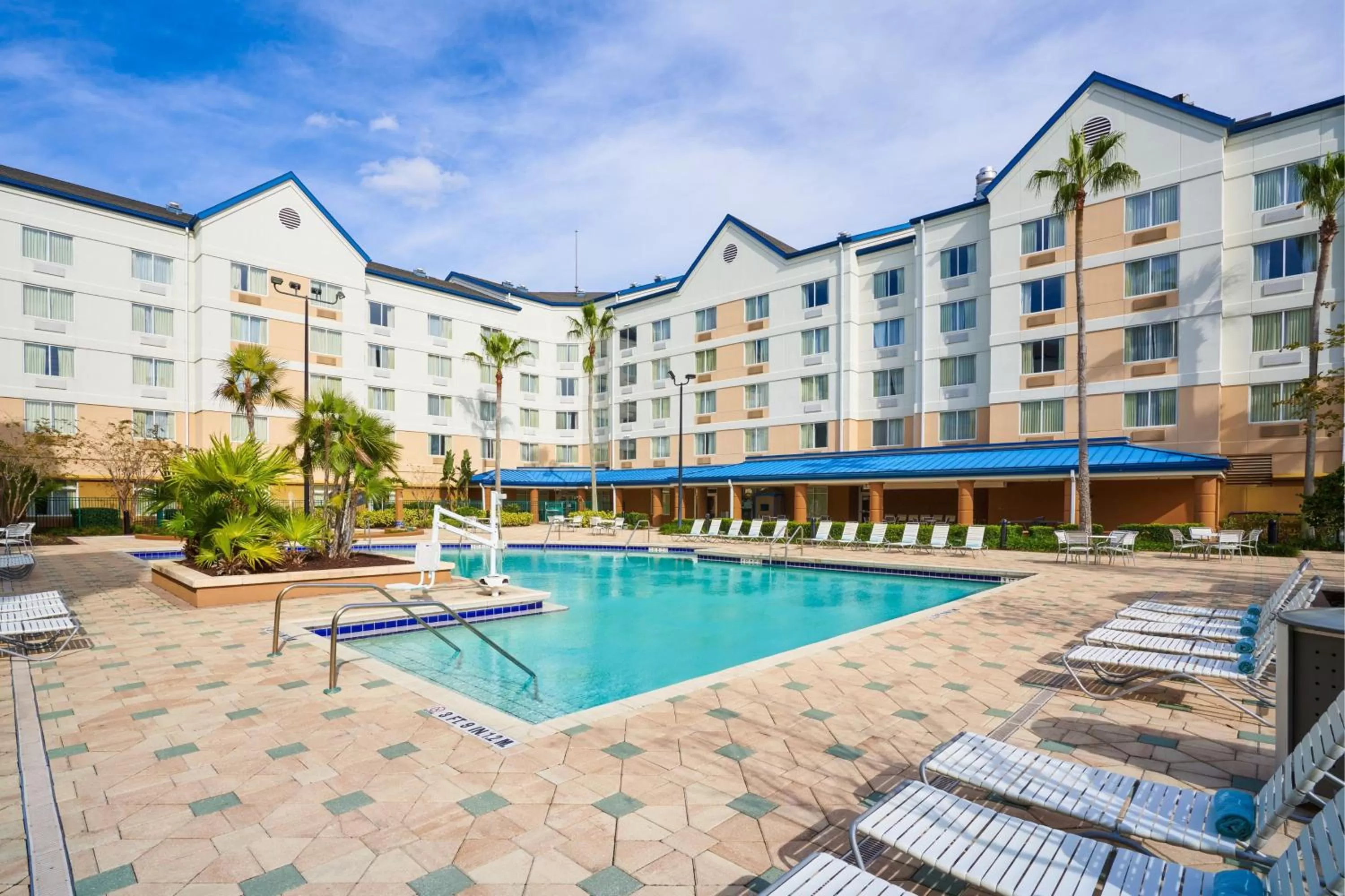Swimming pool in Fairfield Inn & Suites by Marriott Orlando Lake Buena Vista in the Marriott Village