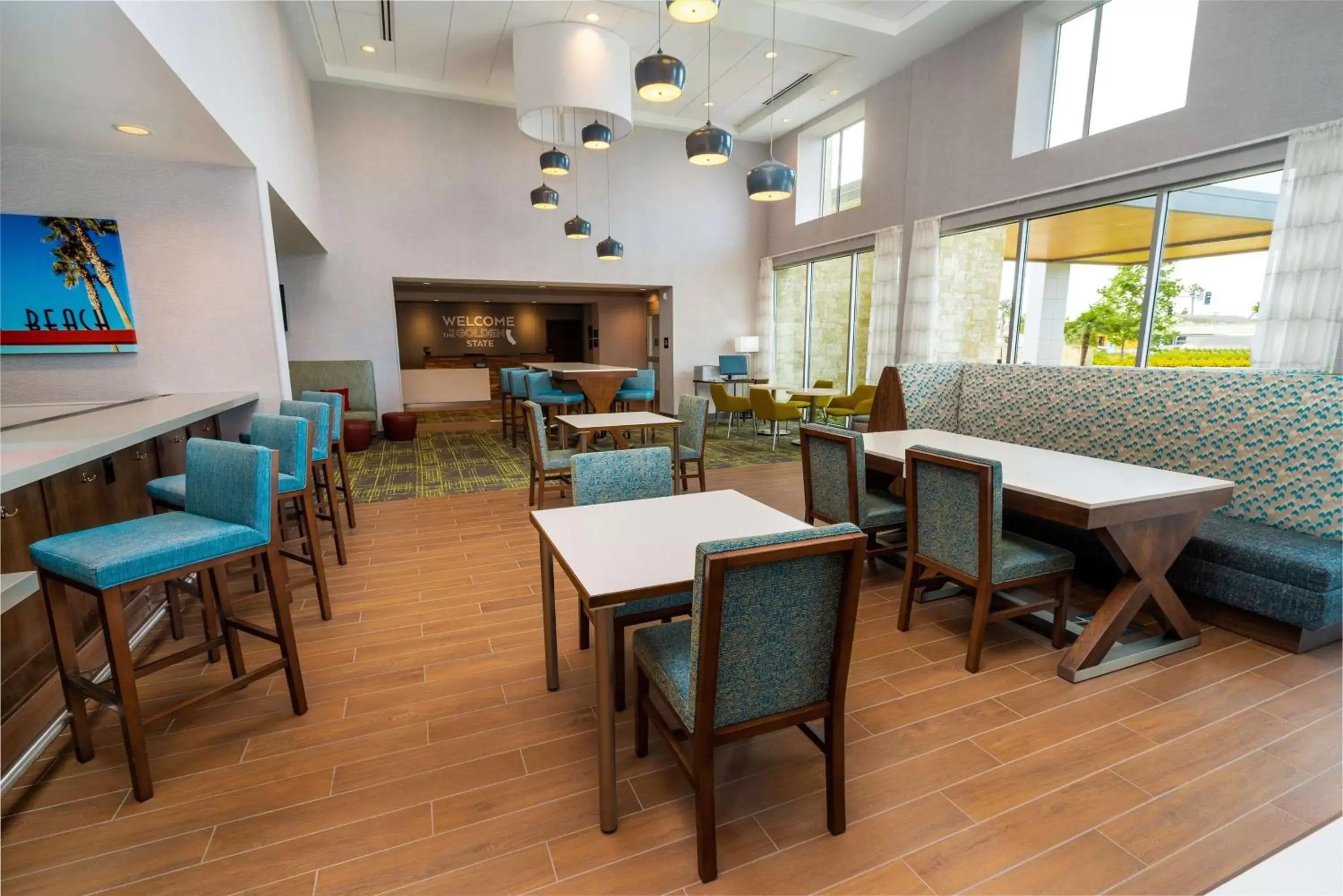 Seating area, Restaurant/Places to Eat in Hampton Inn & Suites Imperial Beach San Diego, Ca