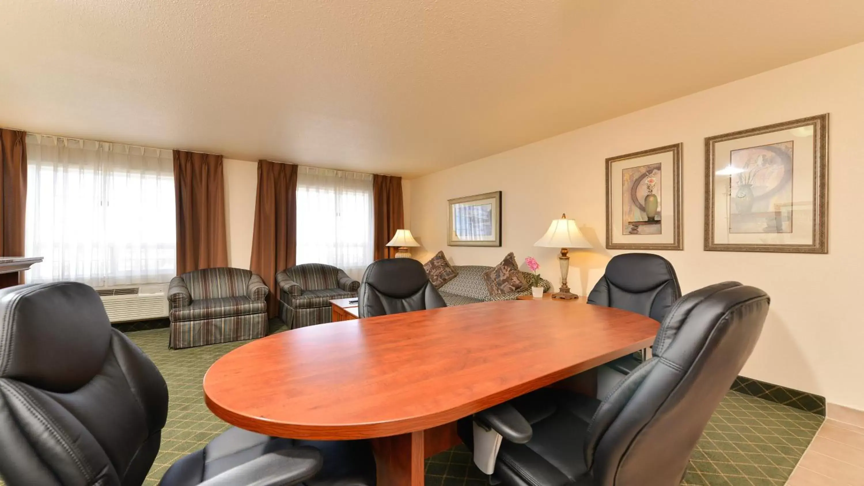 Meeting/conference room in Staybridge Suites - Calgary Airport, an IHG Hotel